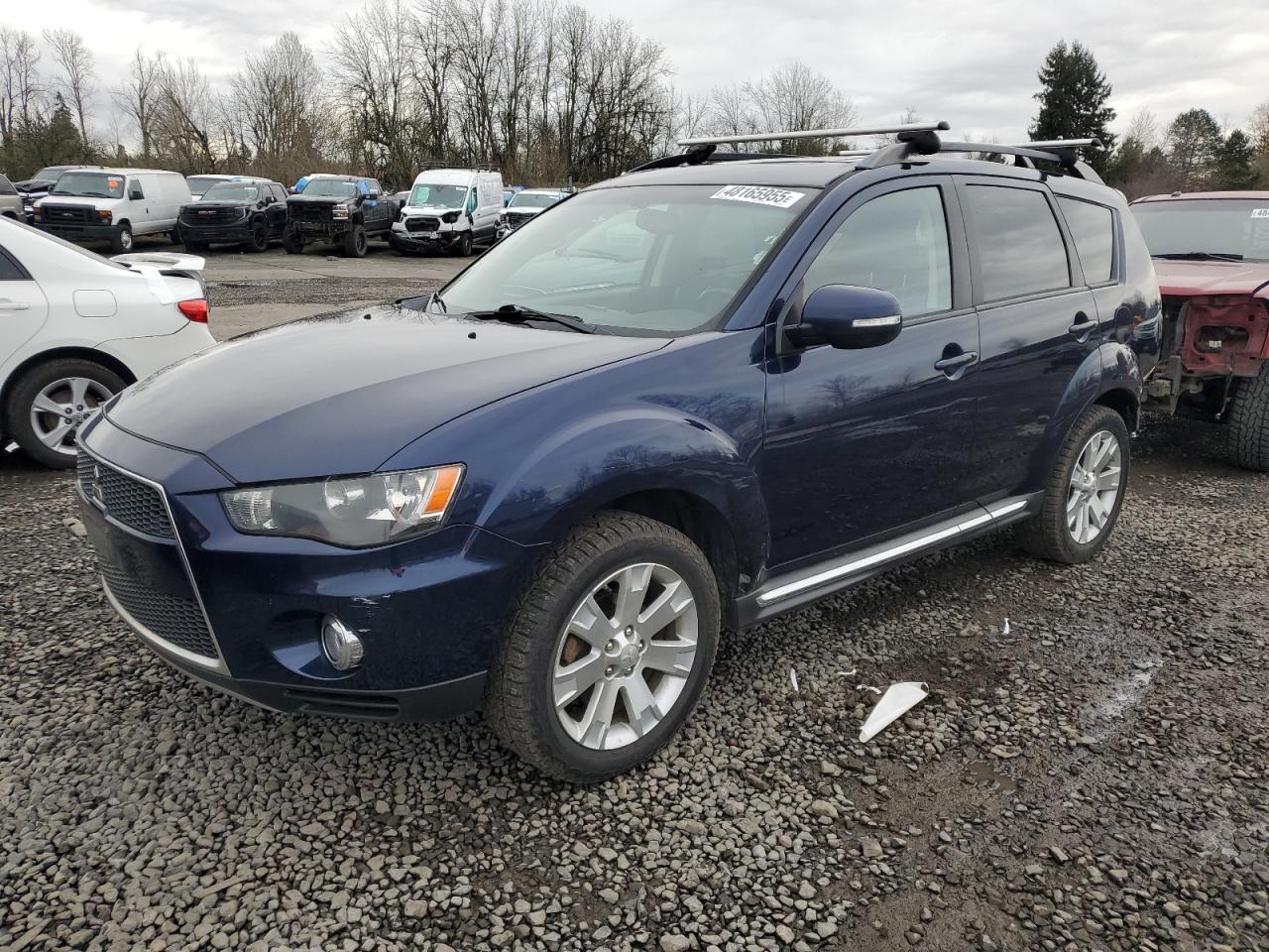 MITSUBISHI OUTLANDER 2013
