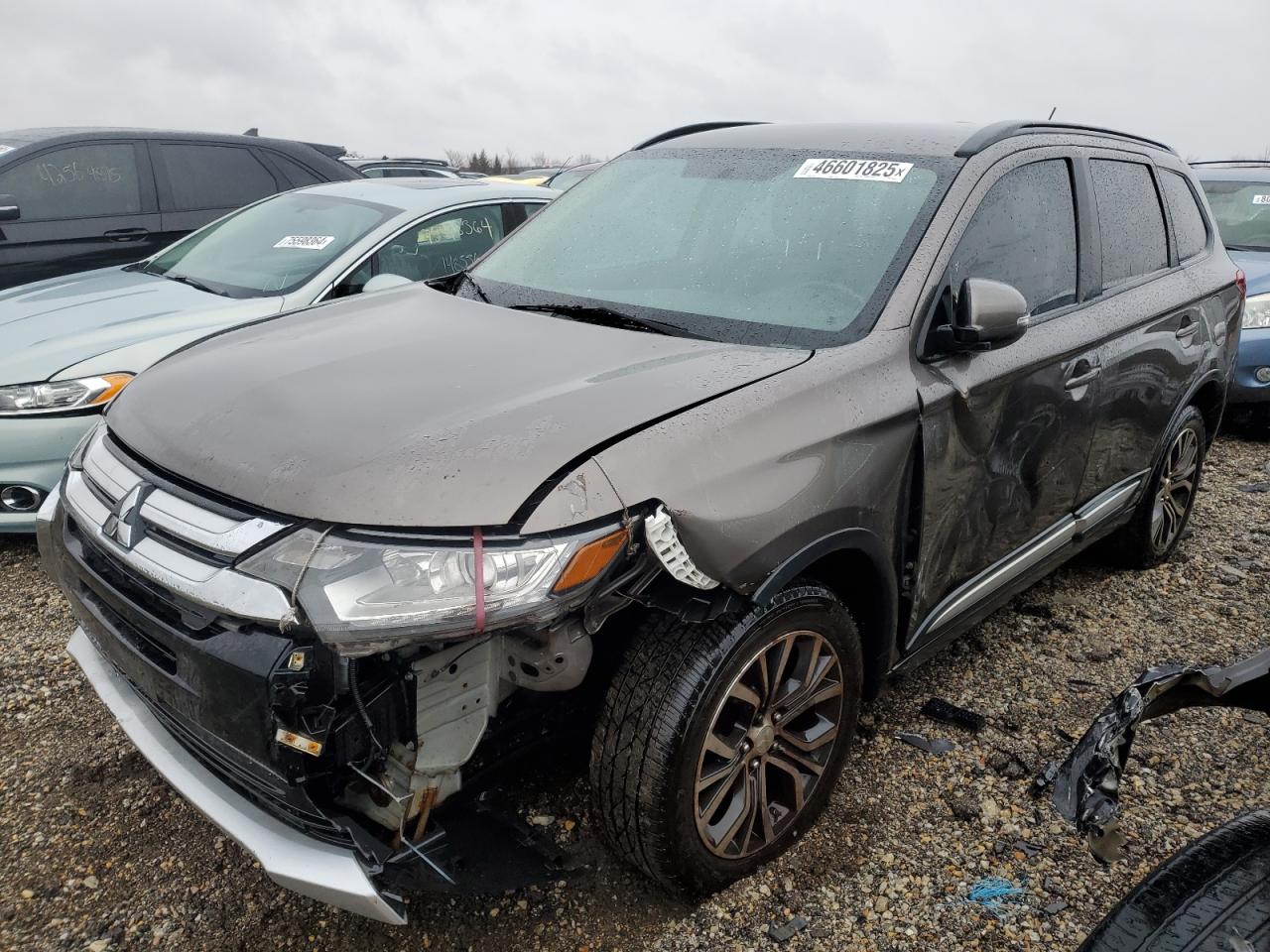 MITSUBISHI OUTLANDER 2016