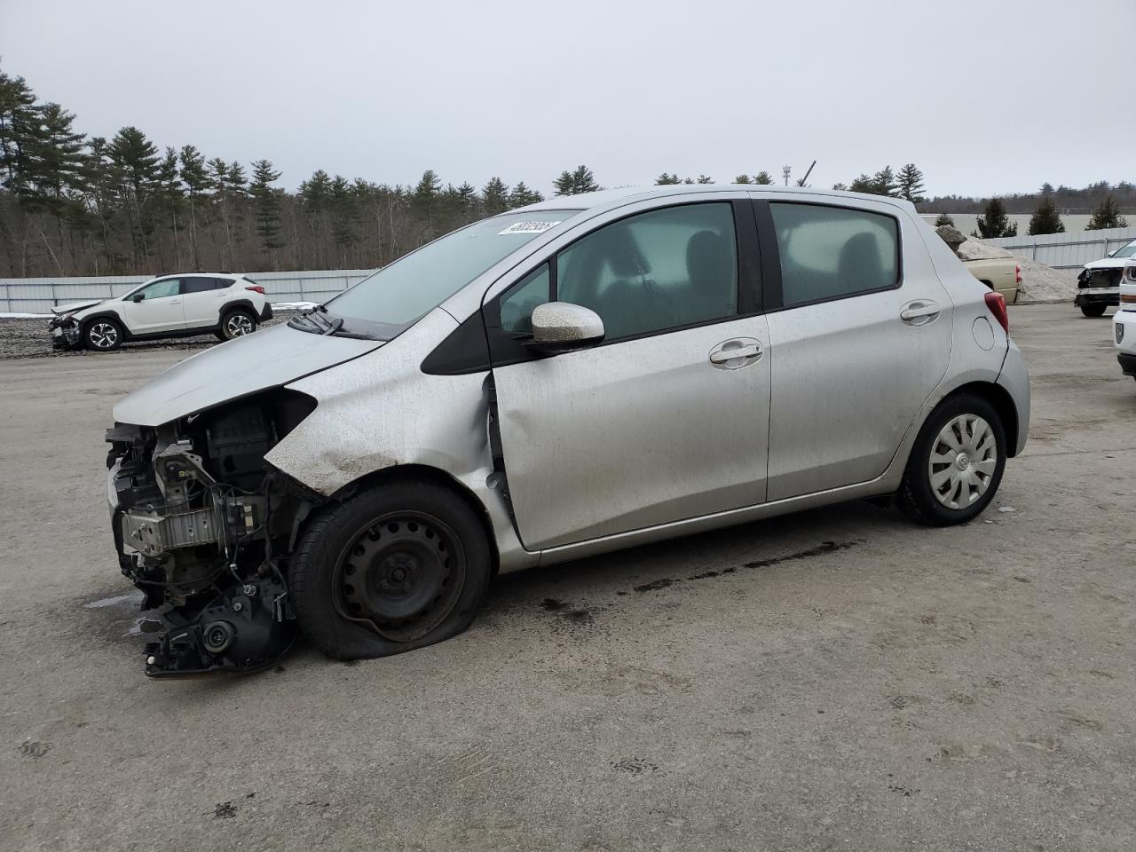 TOYOTA YARIS 2015