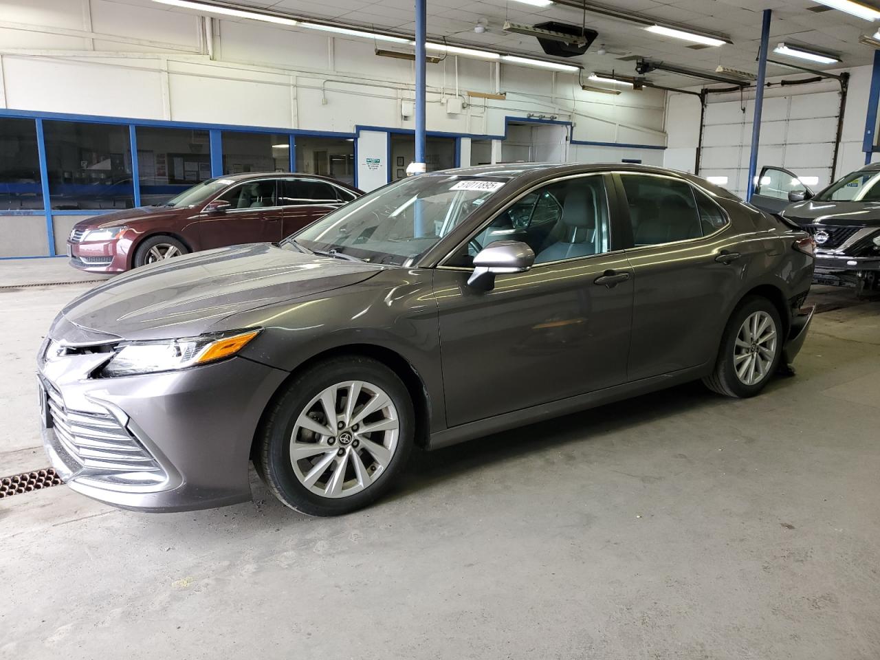 TOYOTA CAMRY LE 2022