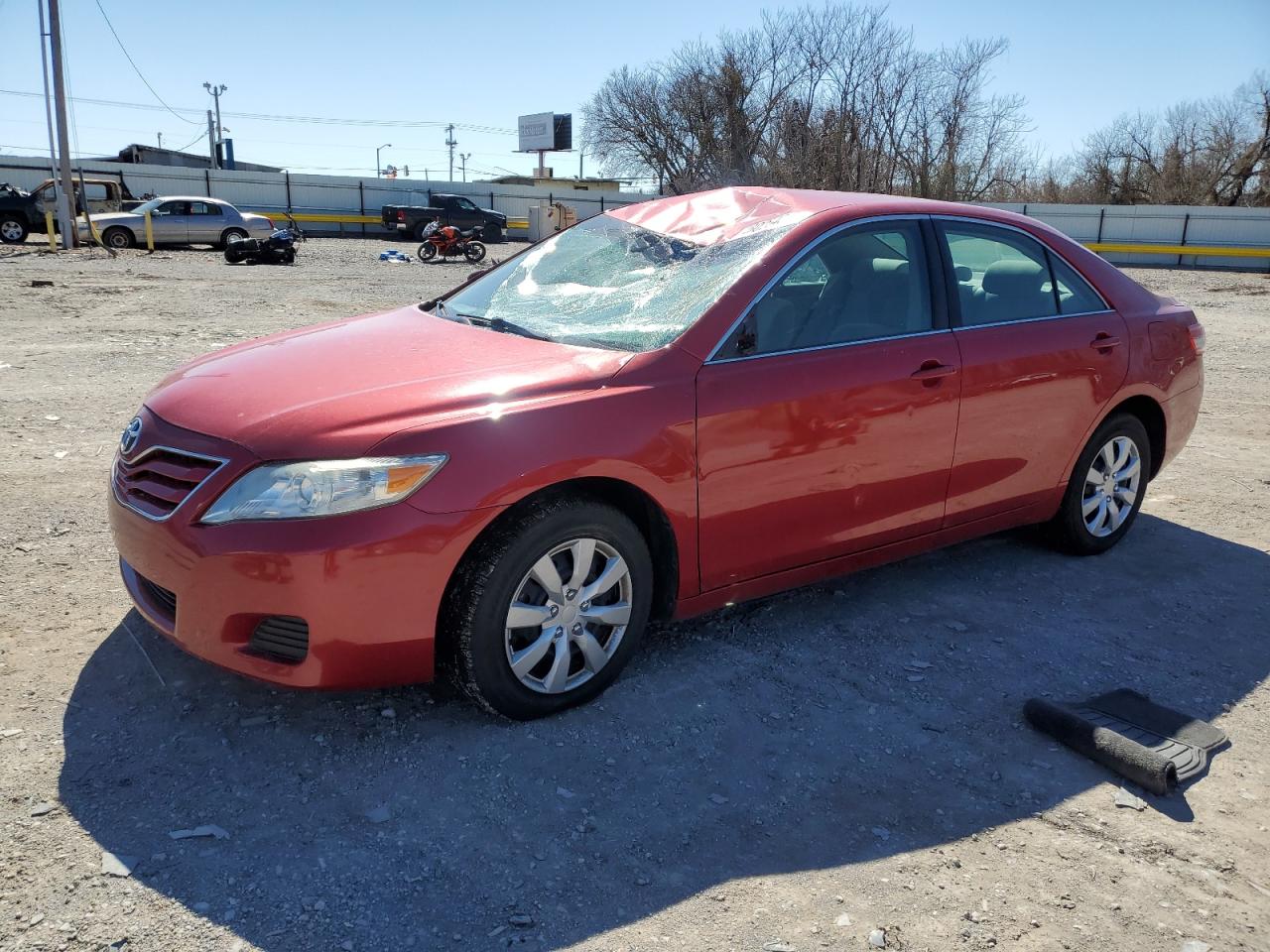 TOYOTA CAMRY BASE 2011
