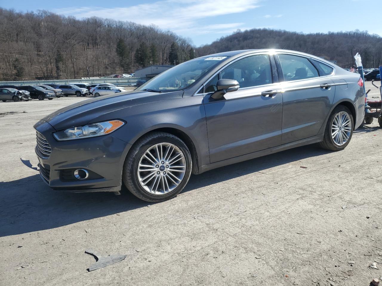 FORD FUSION SE 2016
