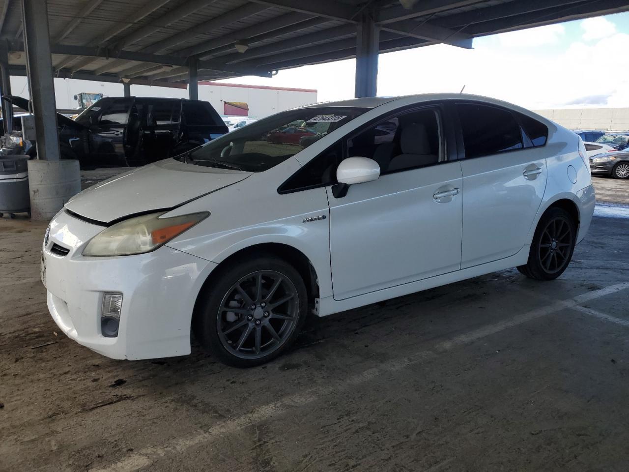 TOYOTA PRIUS 2010