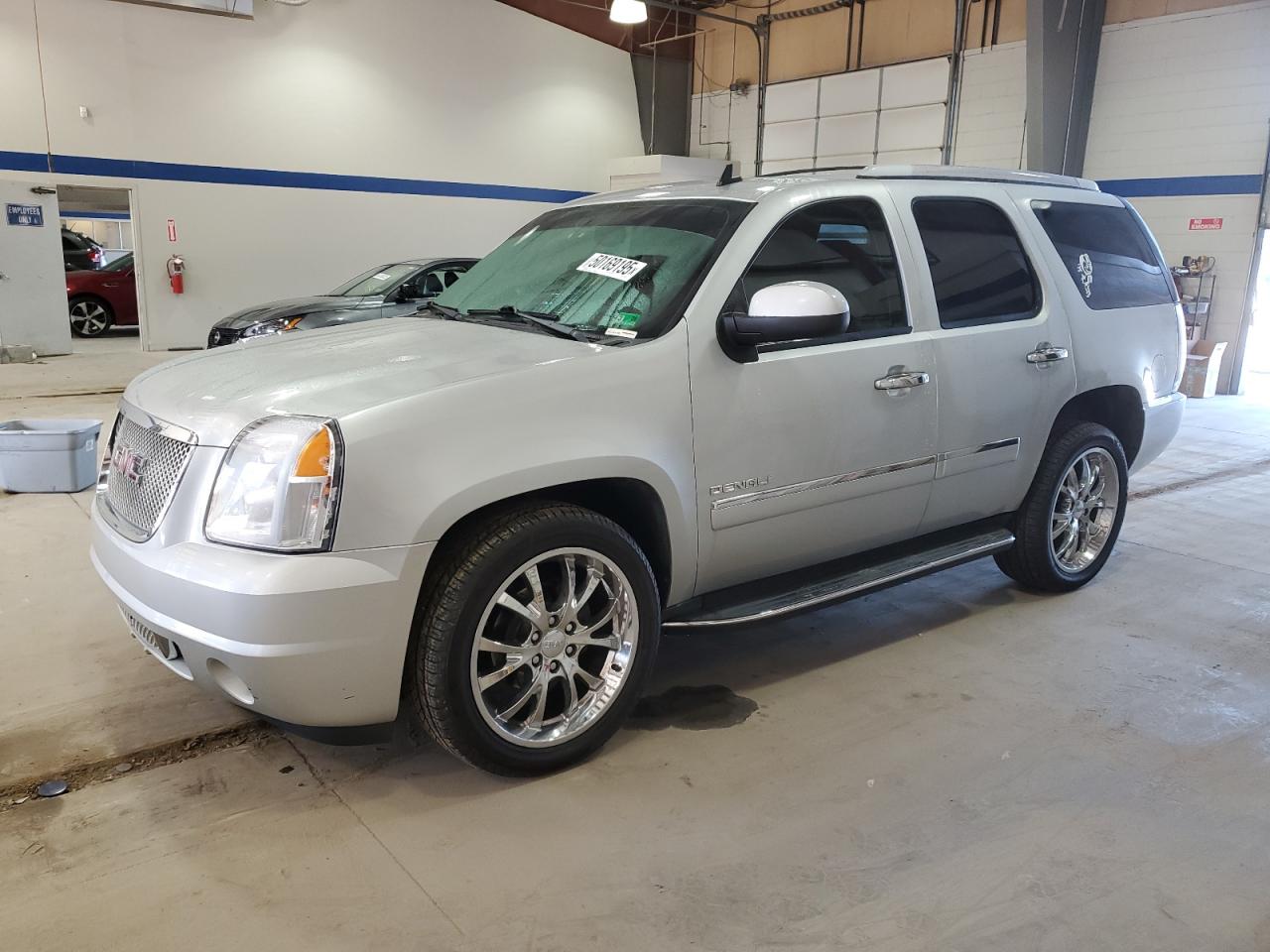 GMC YUKON DENA 2012