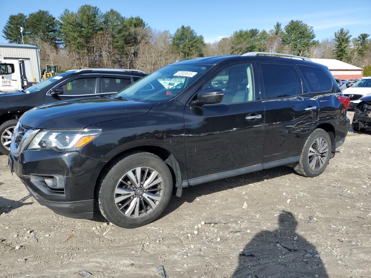NISSAN PATHFINDER 2017