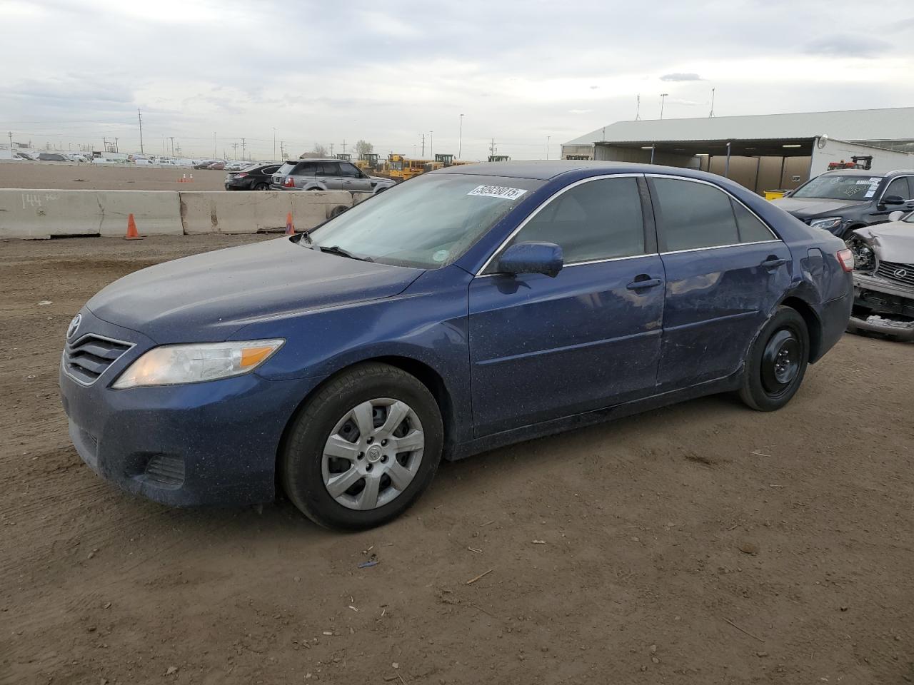 TOYOTA CAMRY BASE 2011
