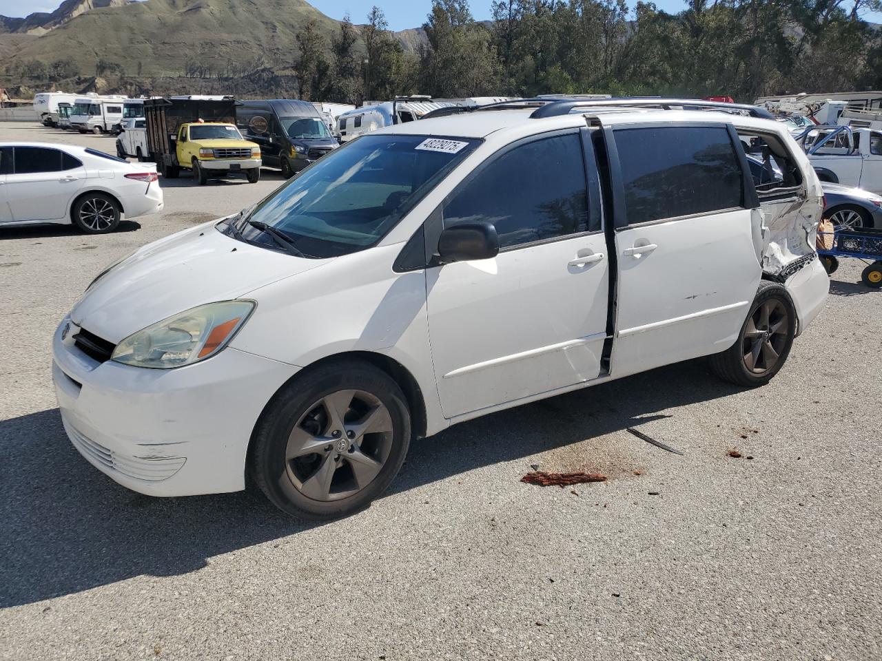 TOYOTA SIENNA CE 2004