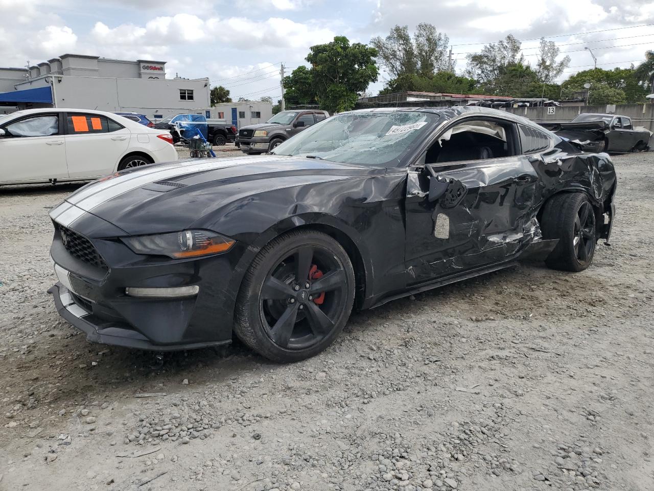 FORD MUSTANG 2021