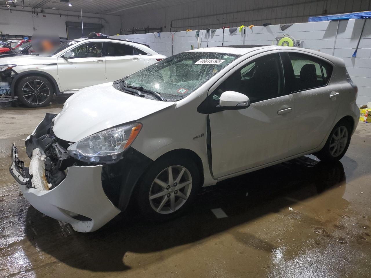 TOYOTA PRIUS C 2012