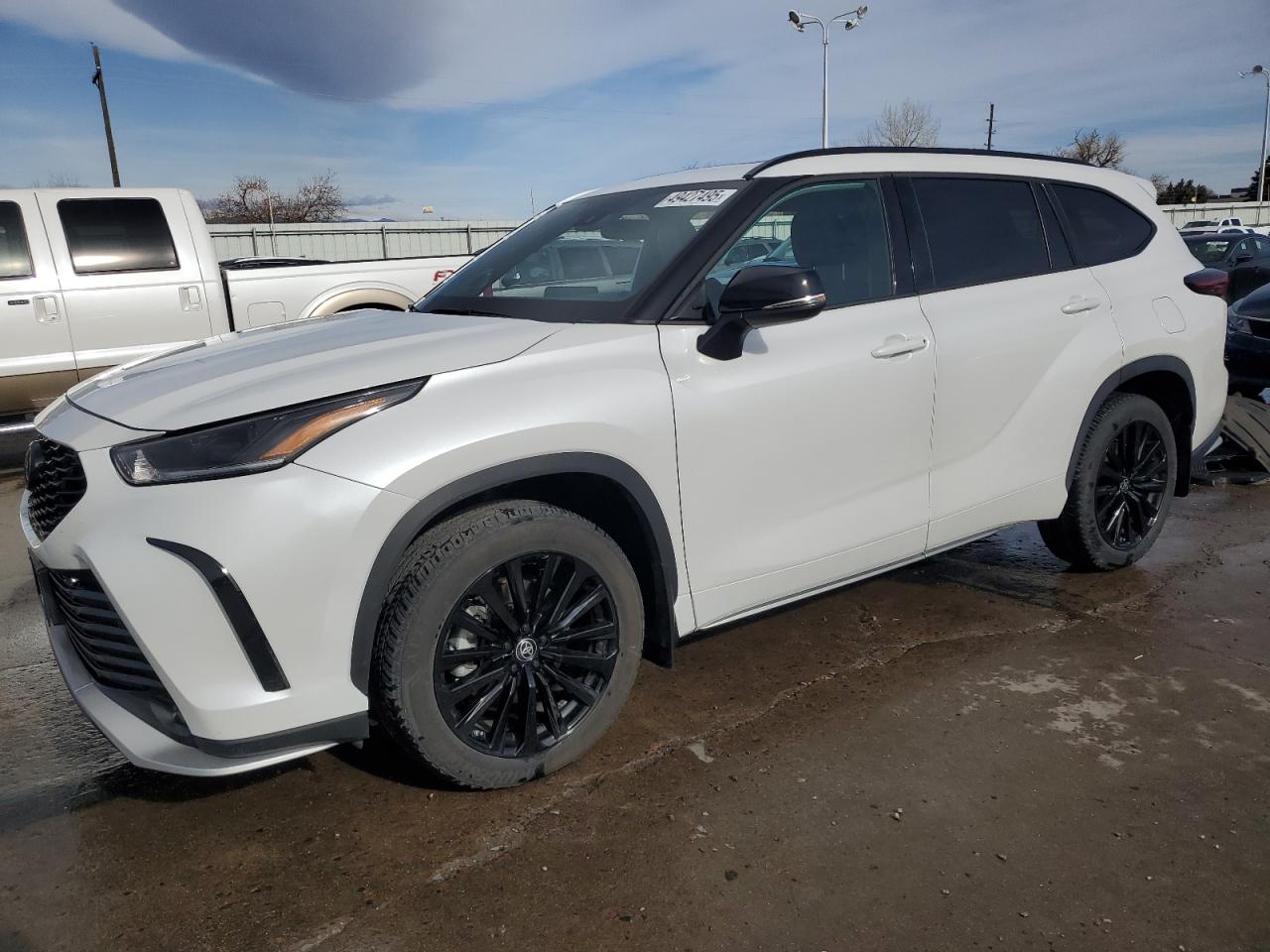 TOYOTA HIGHLANDER 2024