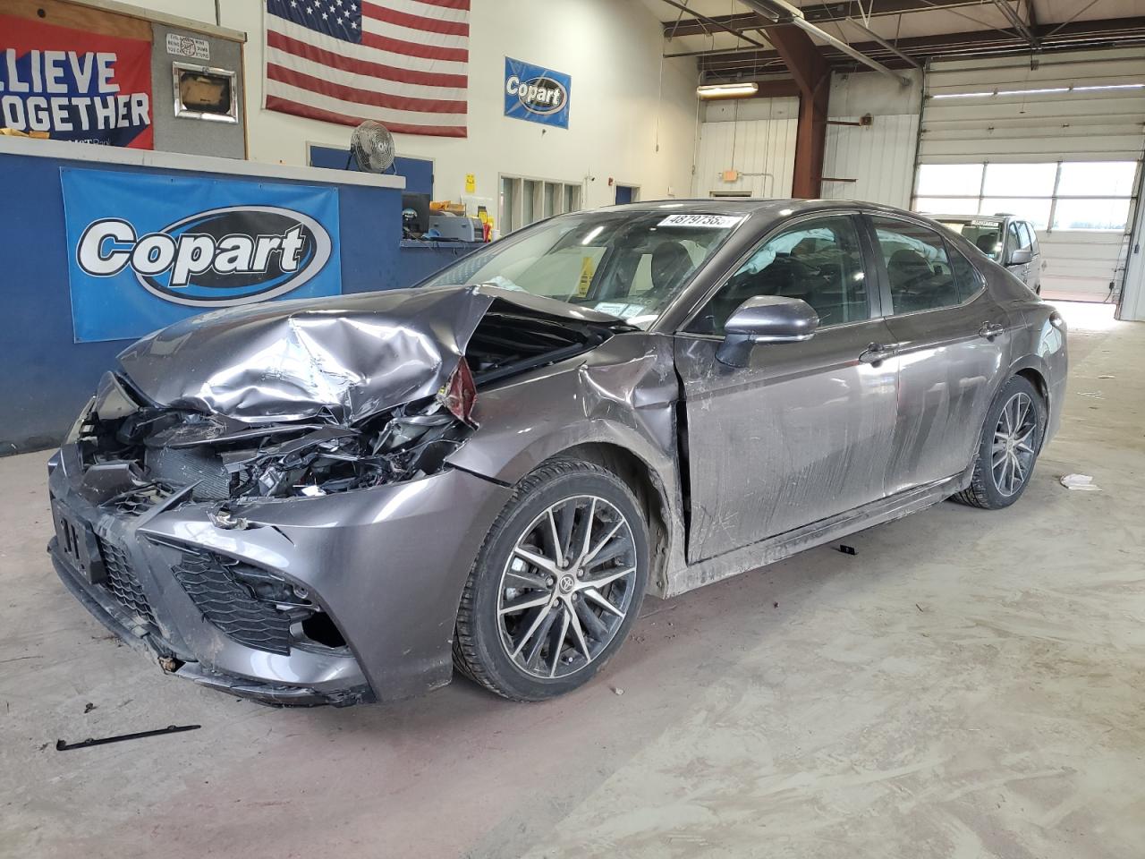 TOYOTA CAMRY SE N 2023
