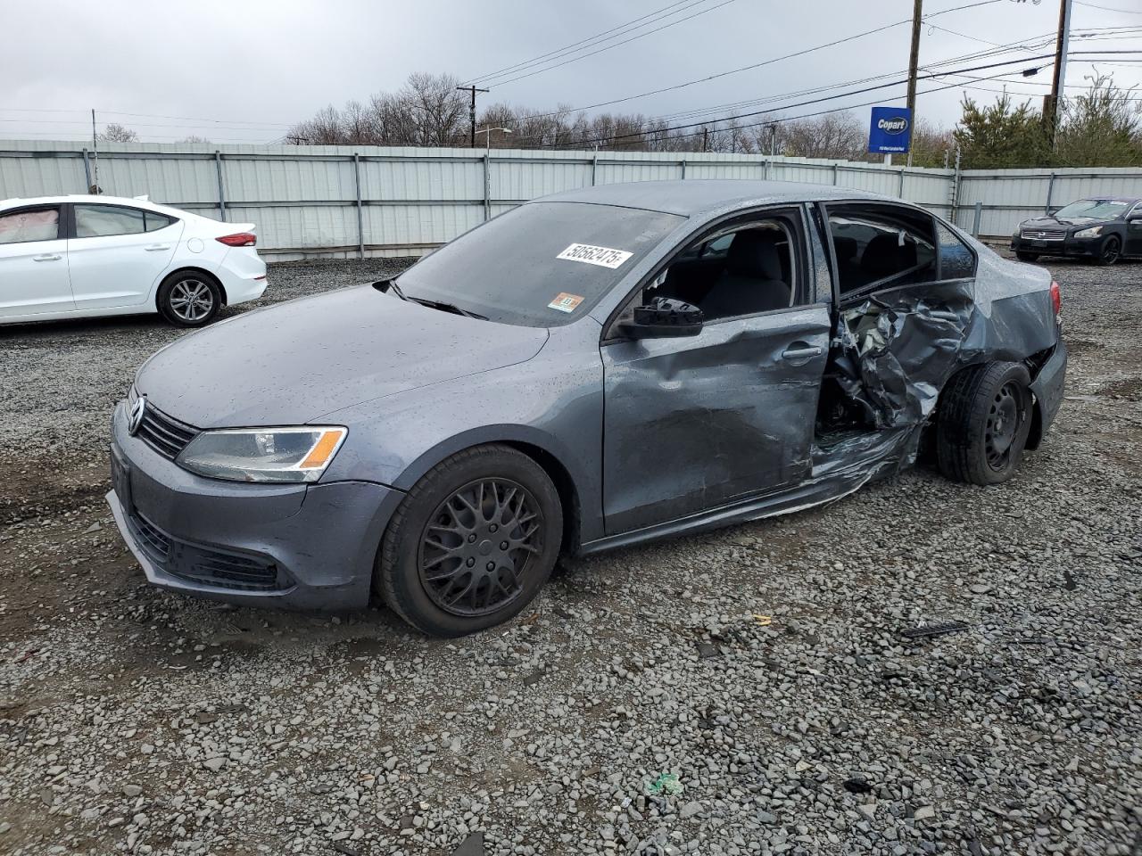 VOLKSWAGEN JETTA BASE 2013