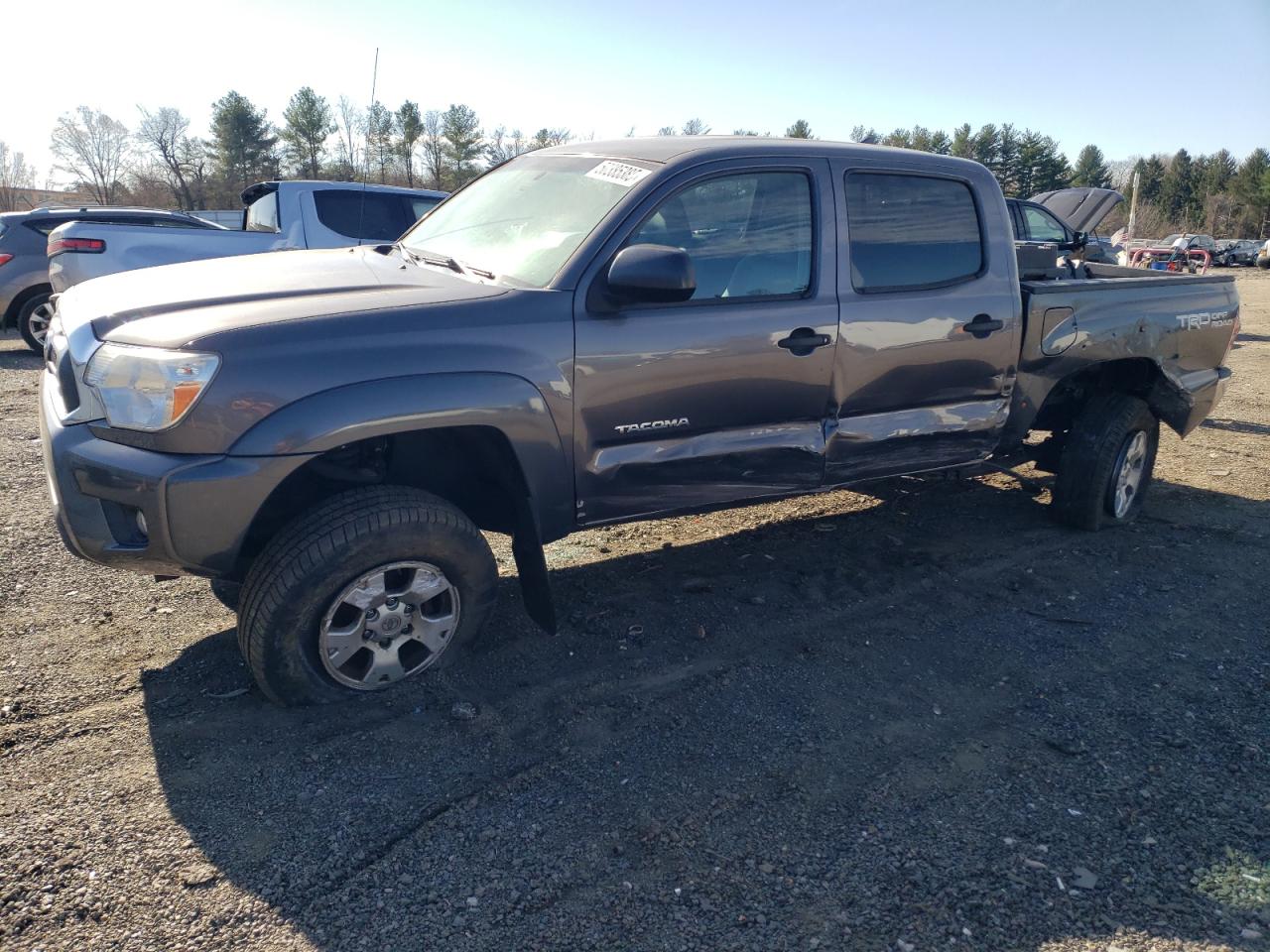 TOYOTA TACOMA DOU 2015