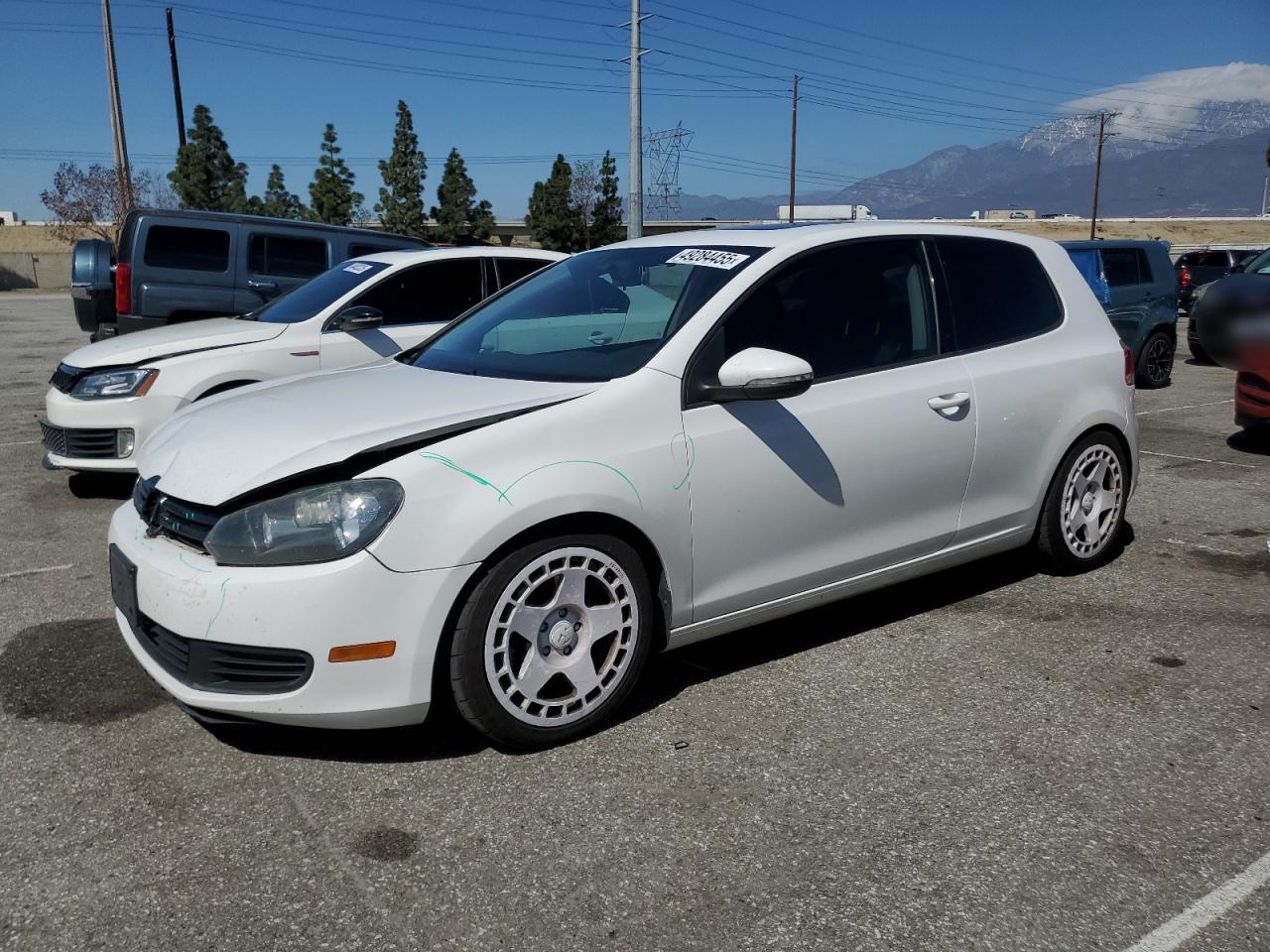 VOLKSWAGEN GOLF 2010
