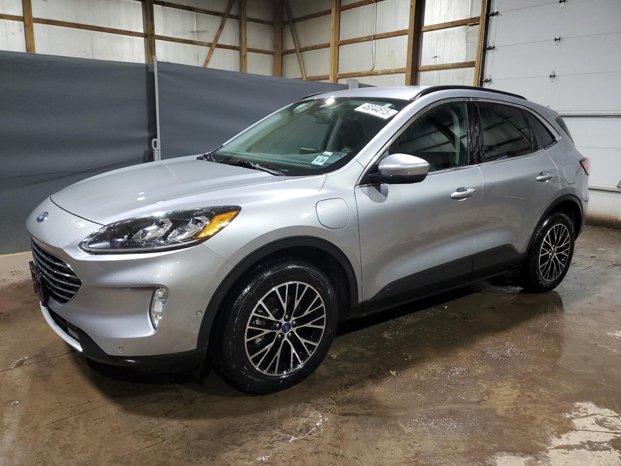 FORD ESCAPE TIT 2021