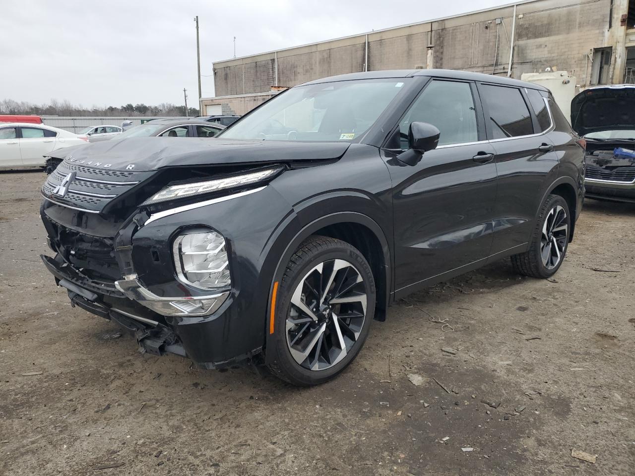 MITSUBISHI OUTLANDER 2023