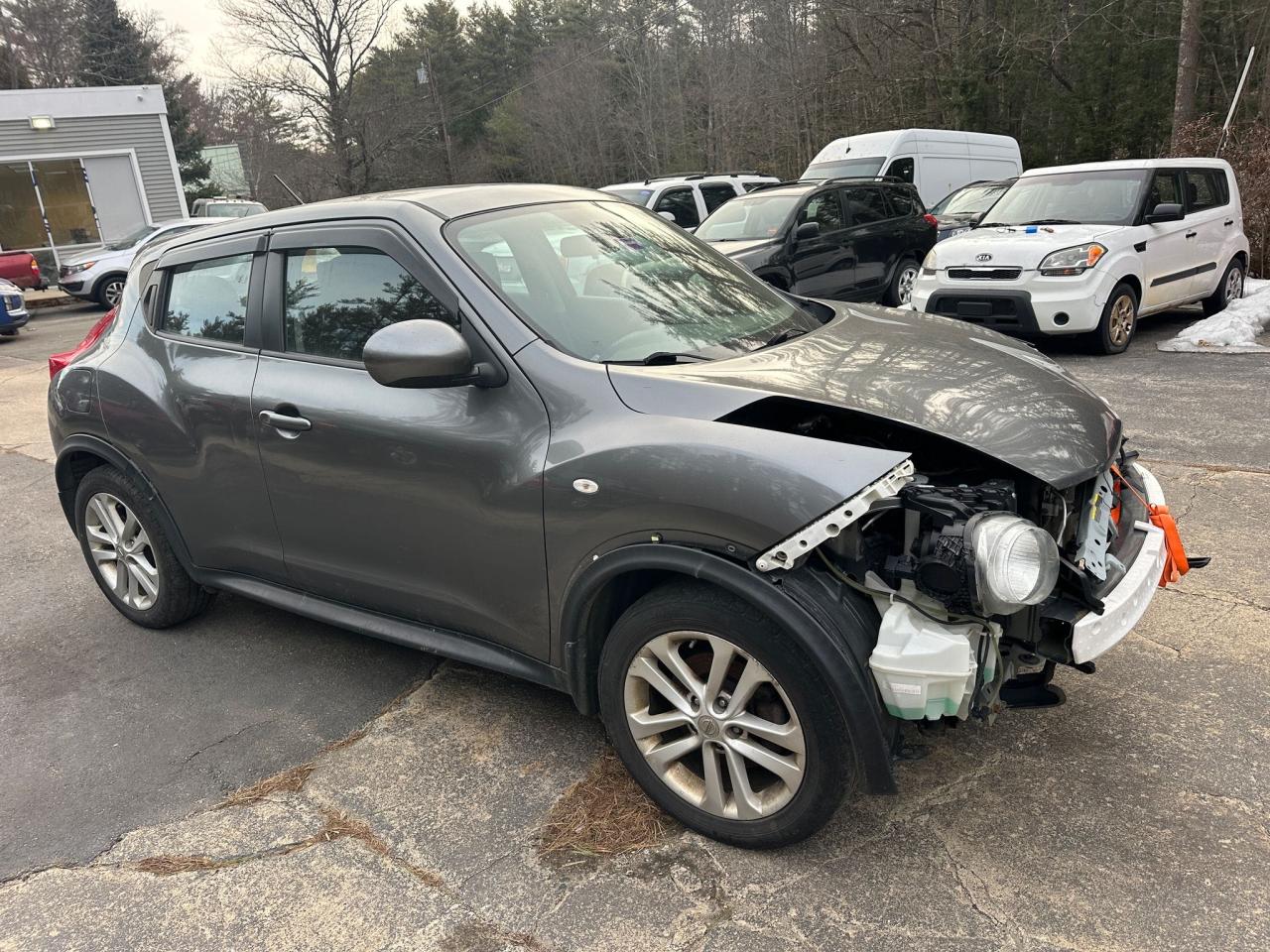 NISSAN JUKE S 2013
