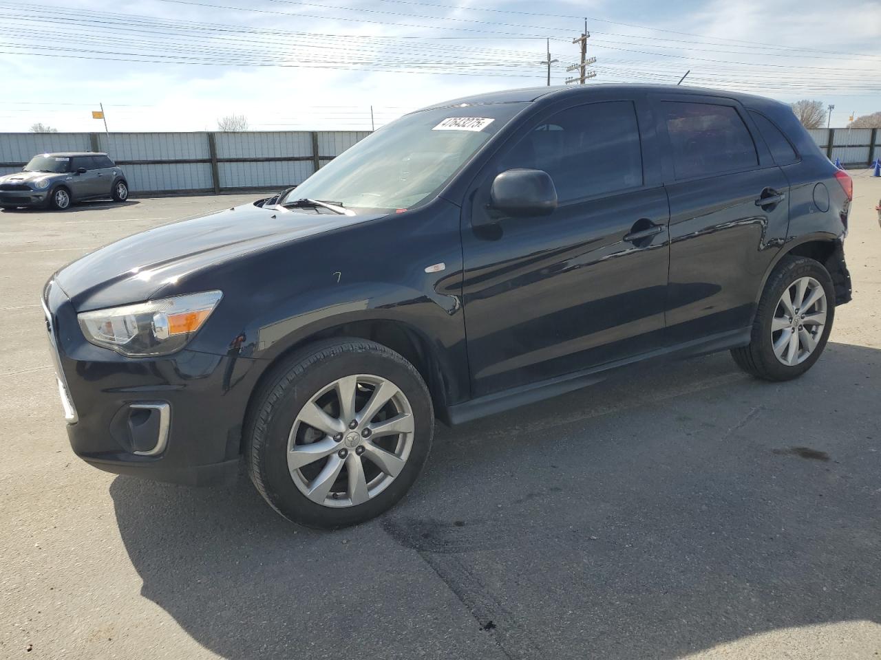 MITSUBISHI OUTLANDER 2015