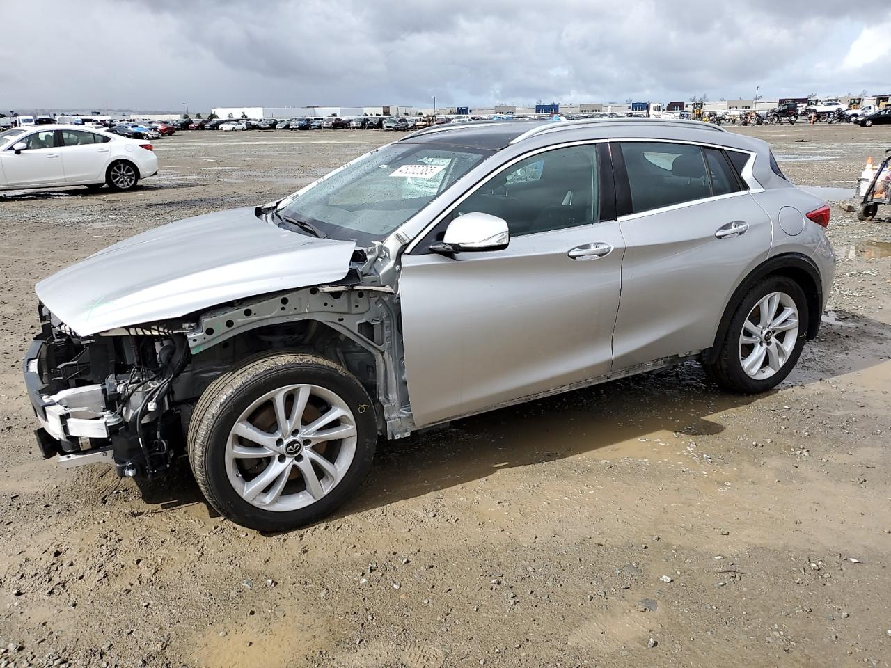 INFINITI QX30 BASE 2018