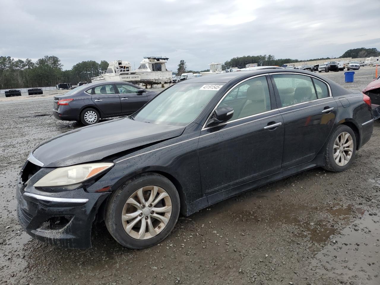 HYUNDAI GENESIS 3. 2013