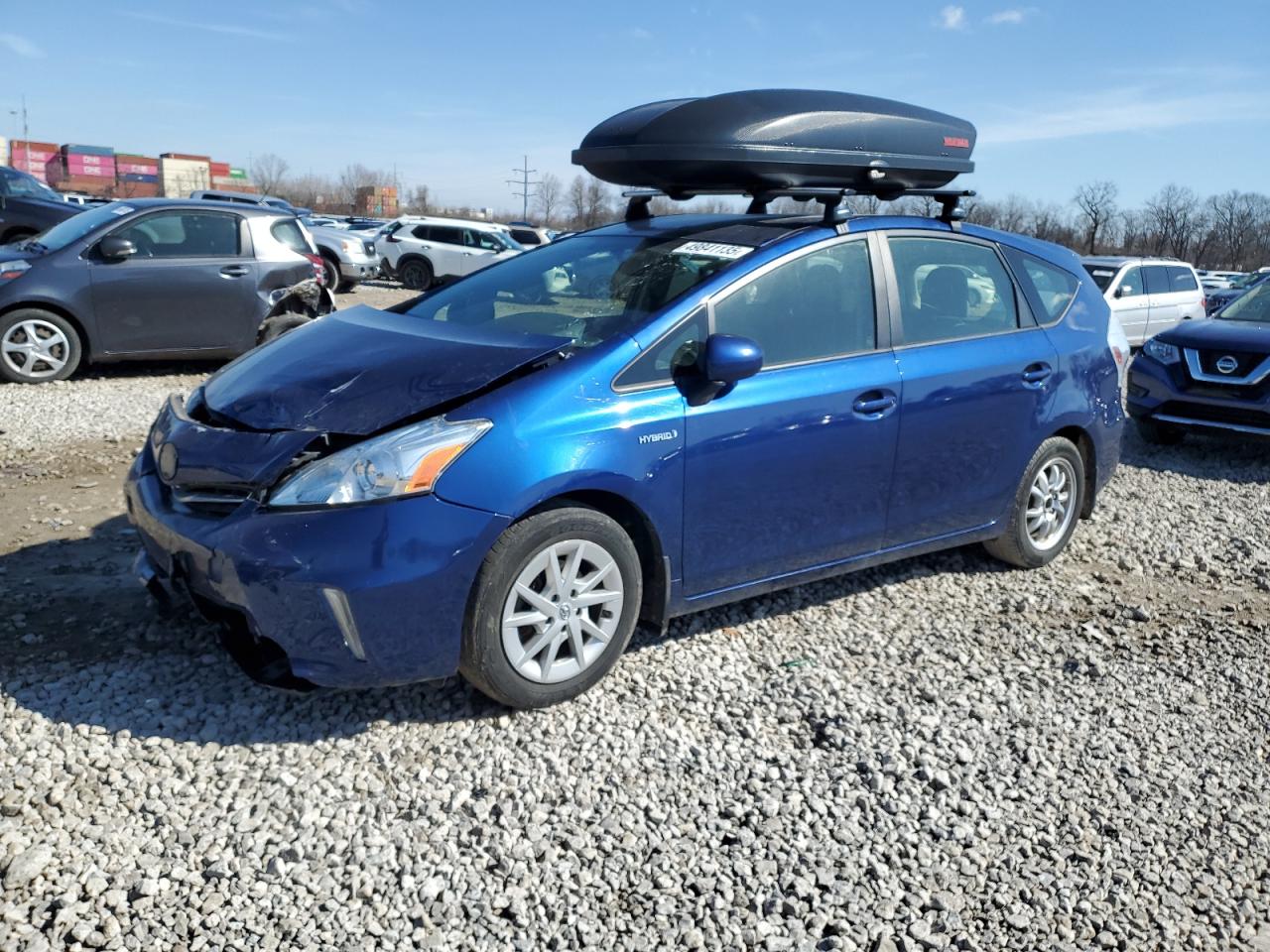 TOYOTA PRIUS V 2012