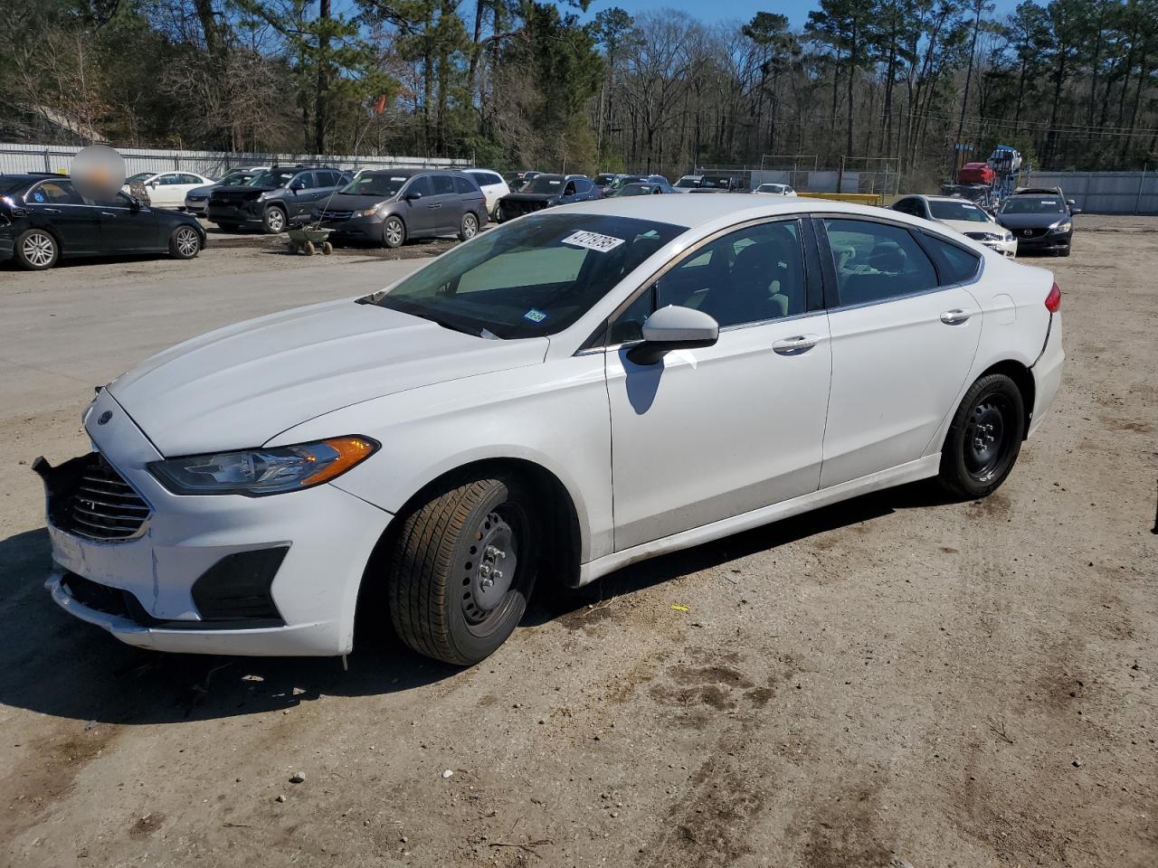 FORD FUSION S 2019