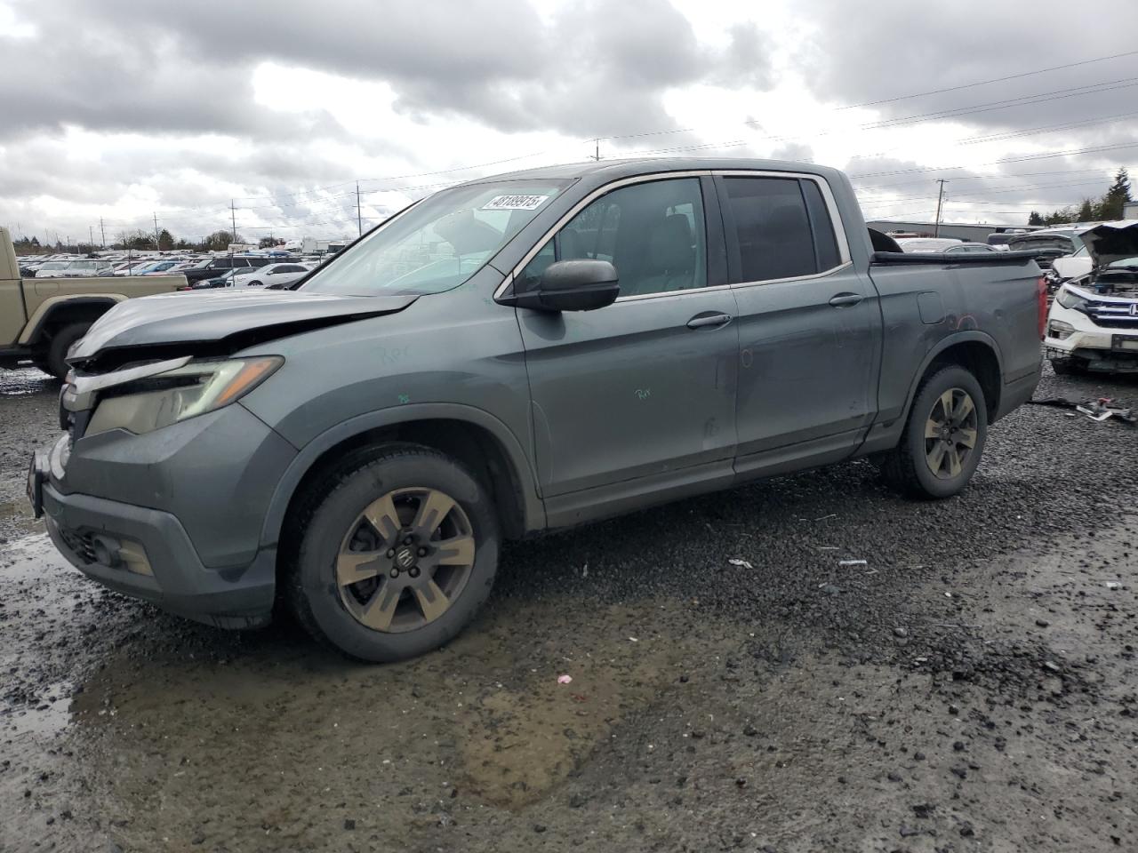 HONDA RIDGELINE 2017