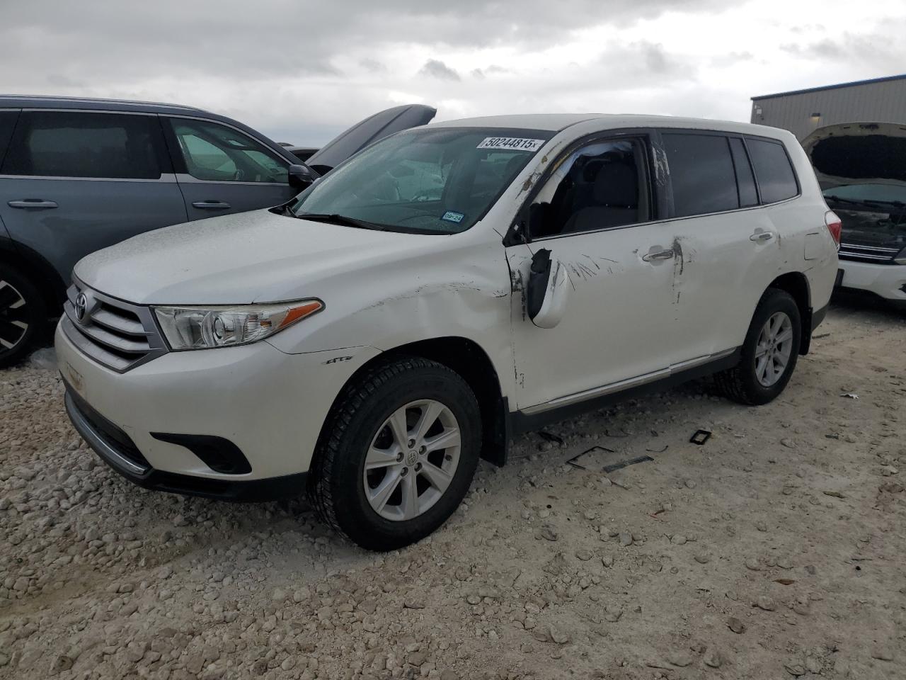 TOYOTA HIGHLANDER 2013