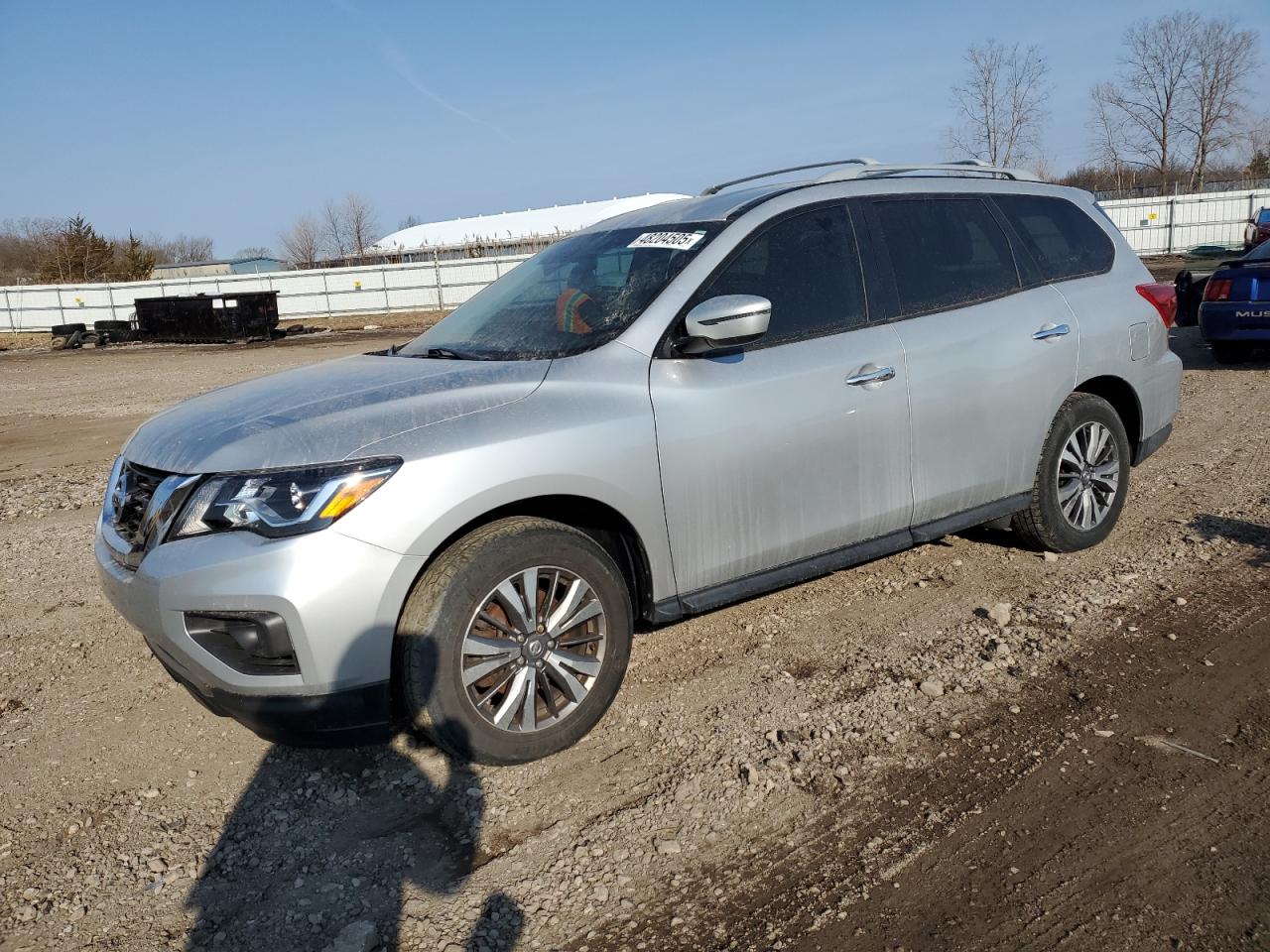 NISSAN PATHFINDER 2019