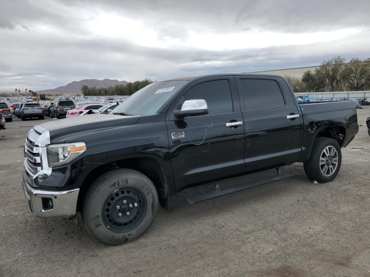 TOYOTA TUNDRA CRE 2019