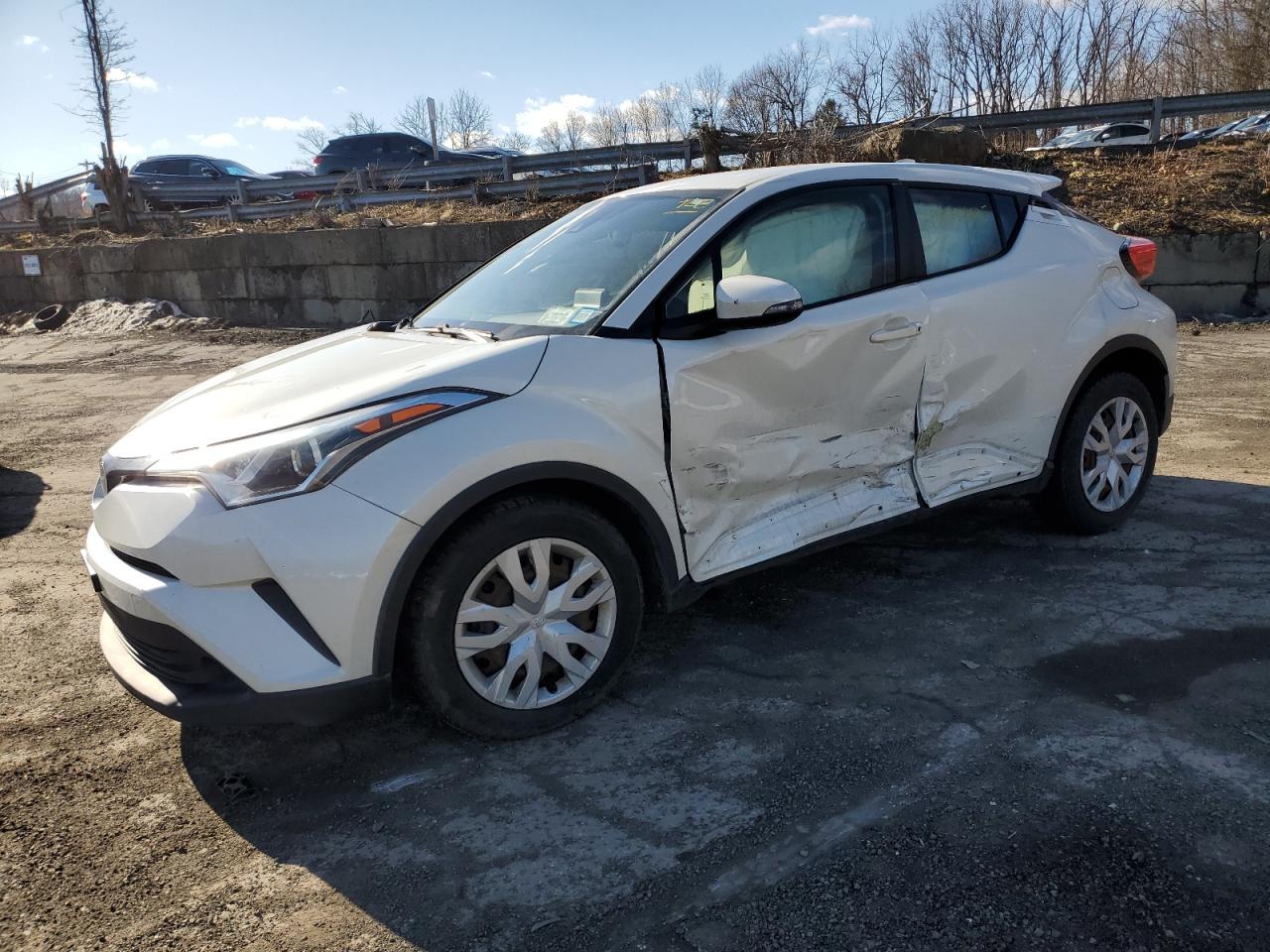 TOYOTA C-HR XLE 2019