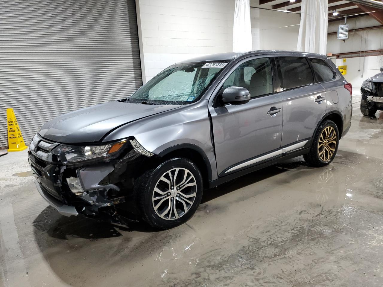MITSUBISHI OUTLANDER 2017