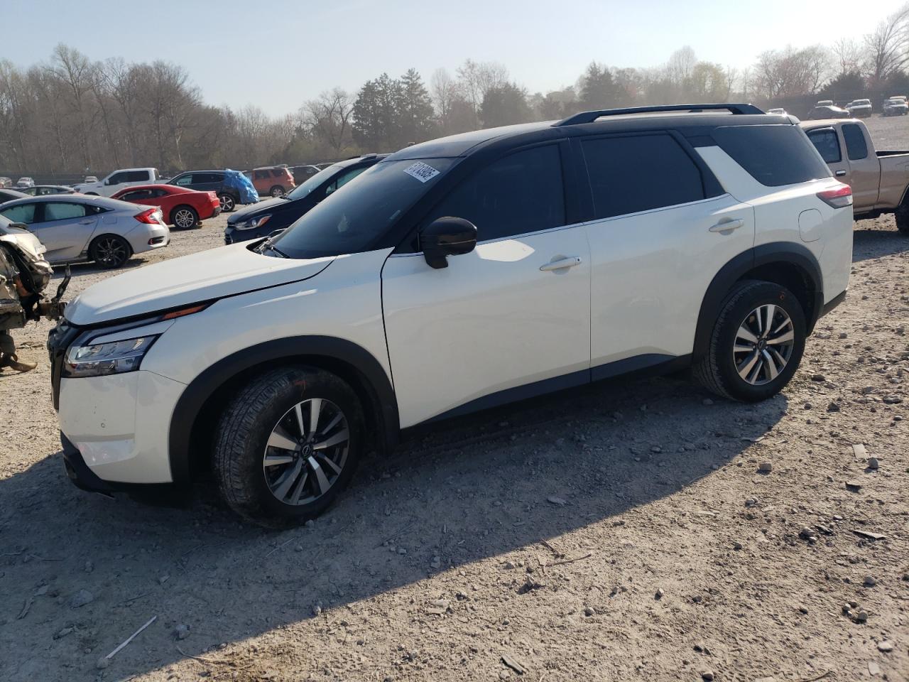NISSAN PATHFINDER 2024