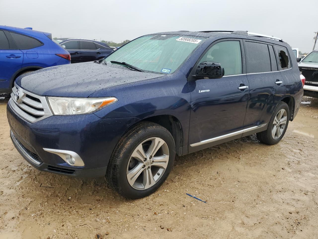 TOYOTA HIGHLANDER 2011