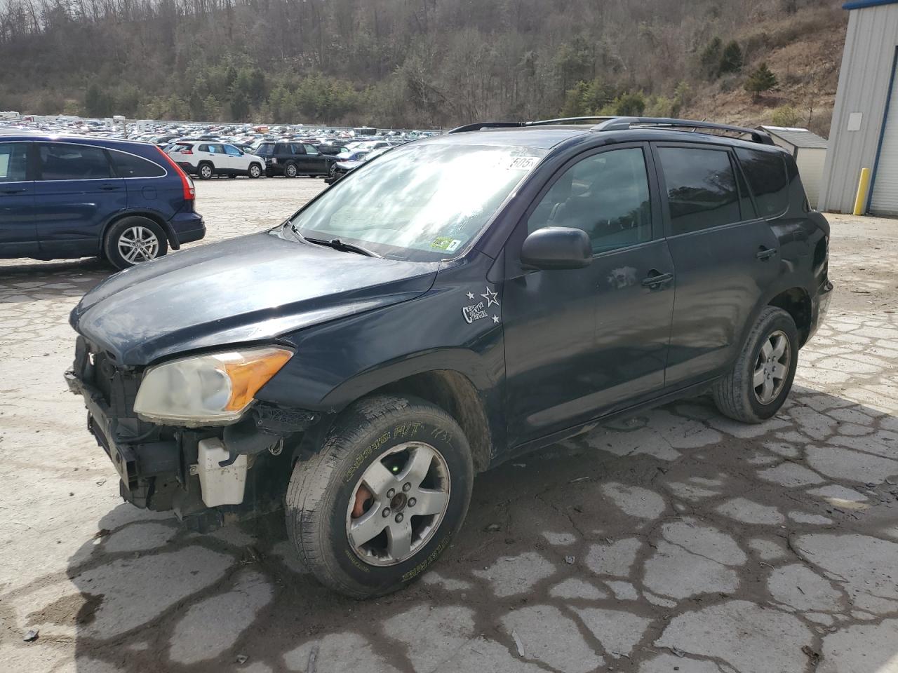 TOYOTA RAV4 2011