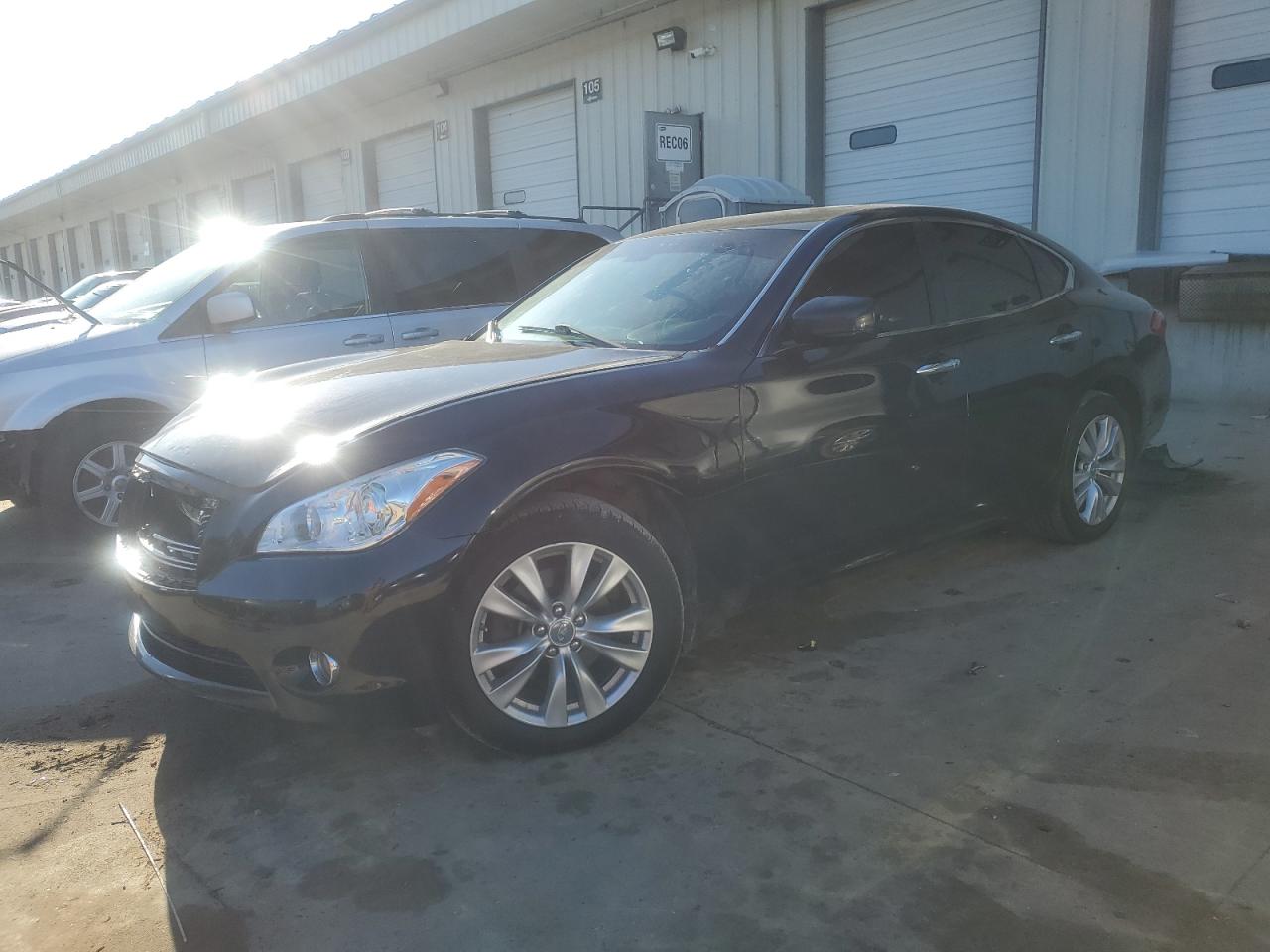 INFINITI M37 X 2011