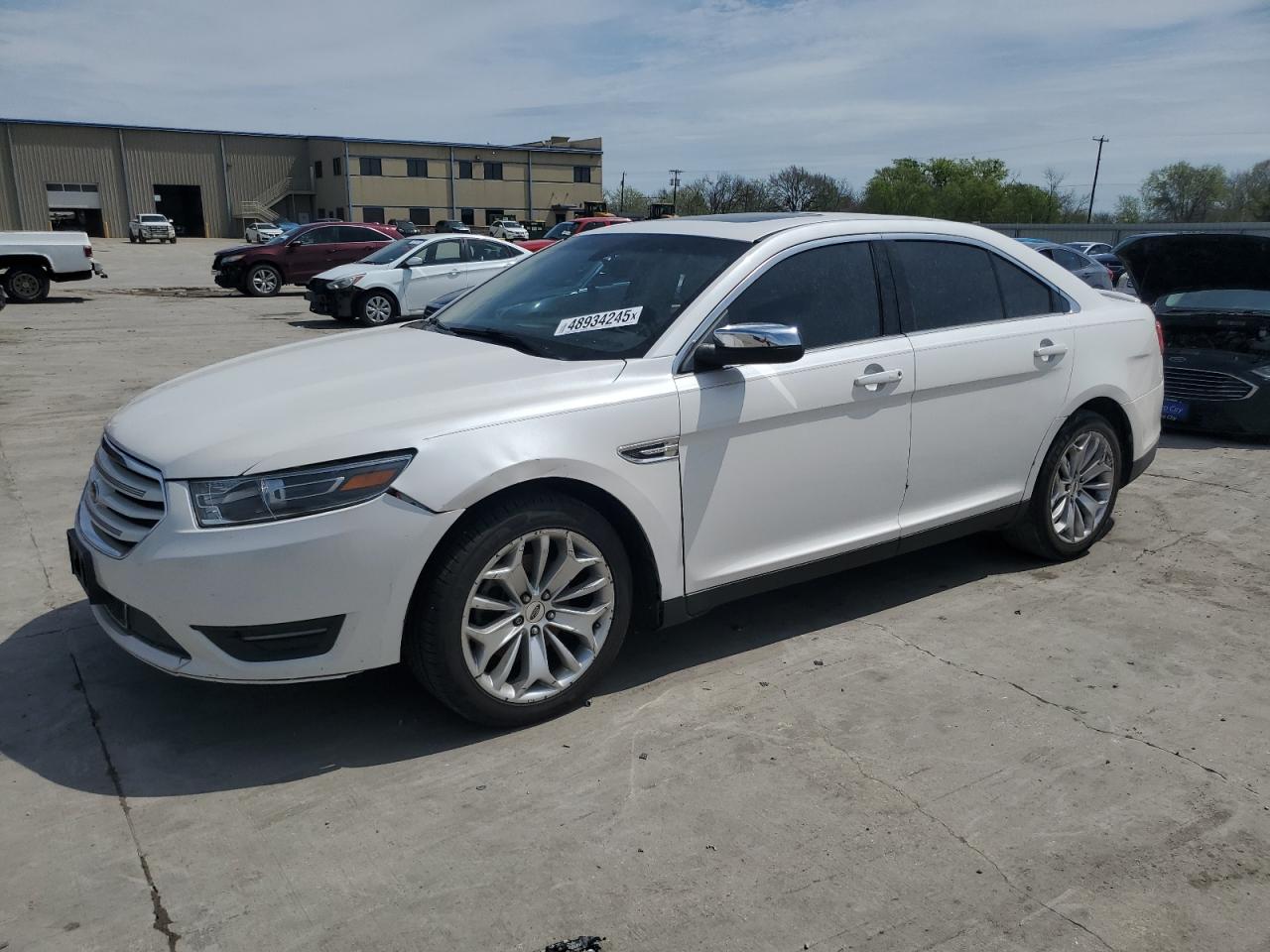 FORD TAURUS LIM 2016