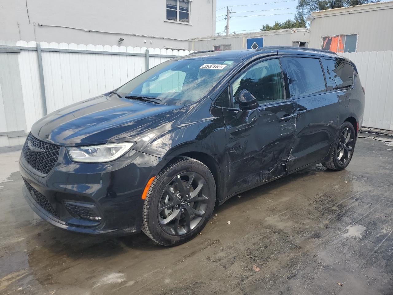 CHRYSLER PACIFICA L 2025