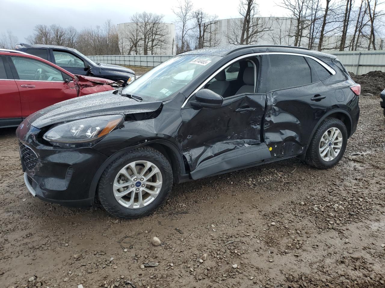 FORD ESCAPE SE 2021