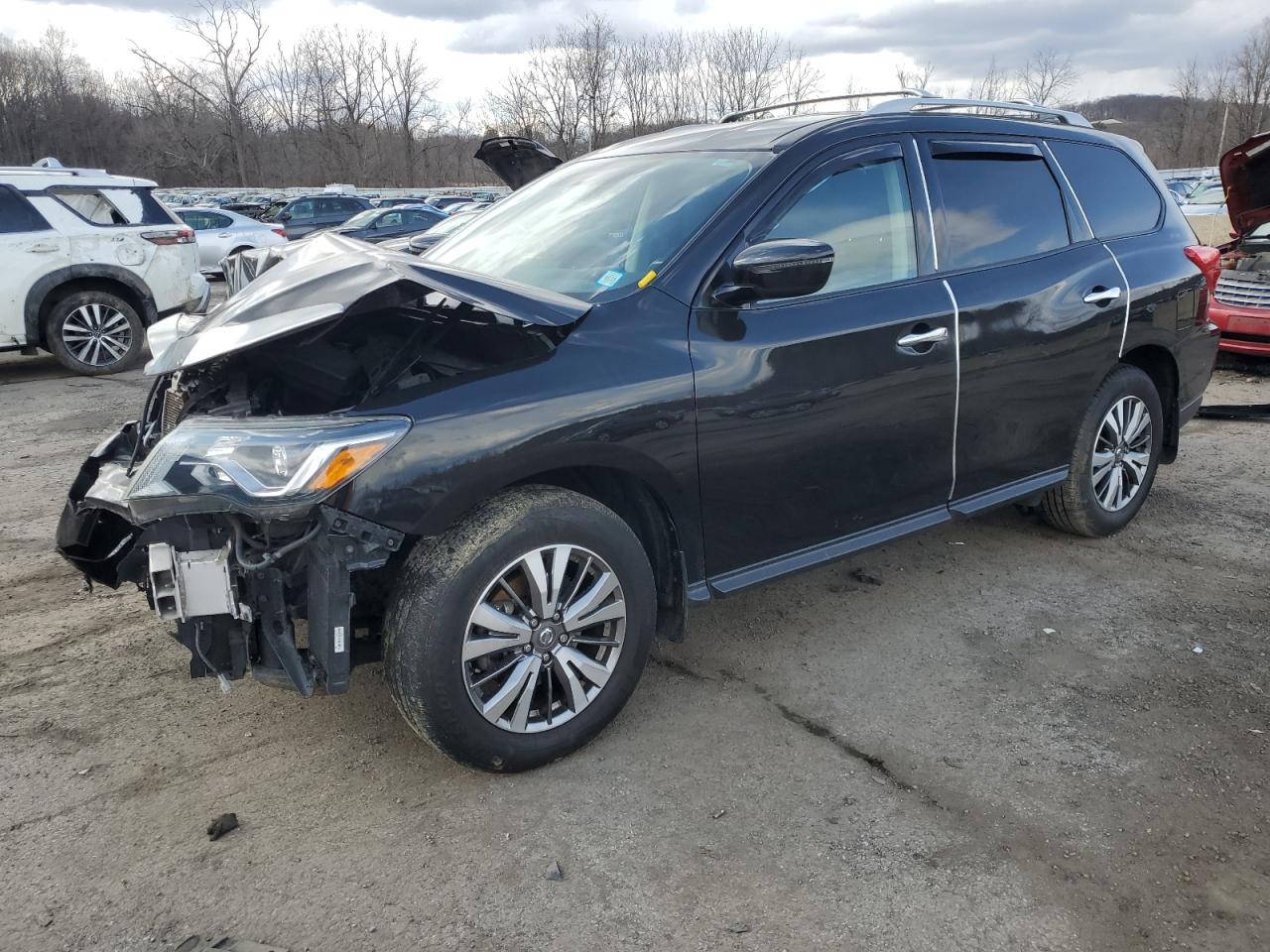 NISSAN PATHFINDER 2019