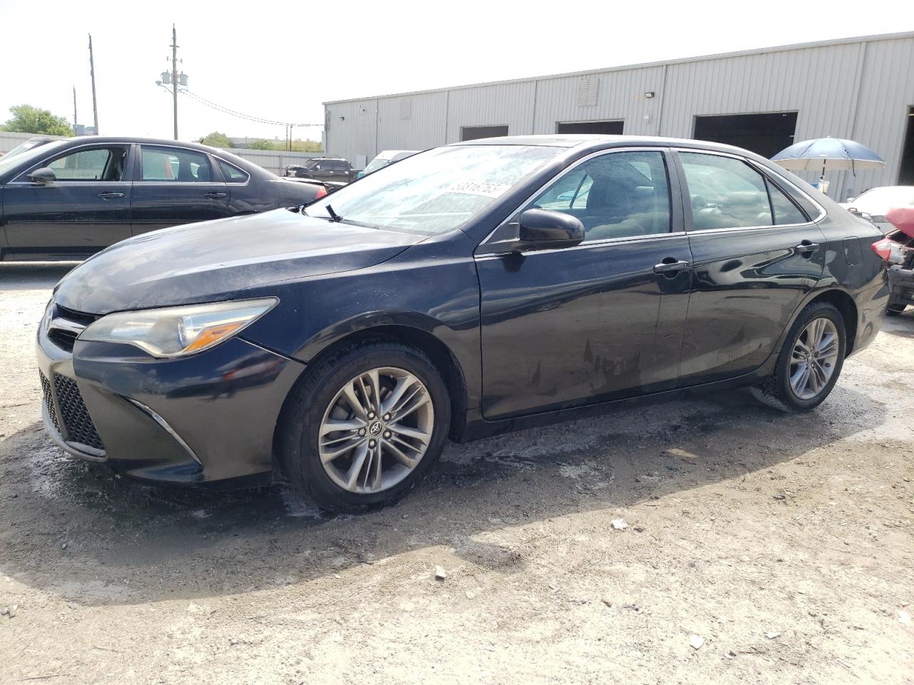 TOYOTA CAMRY LE 2016