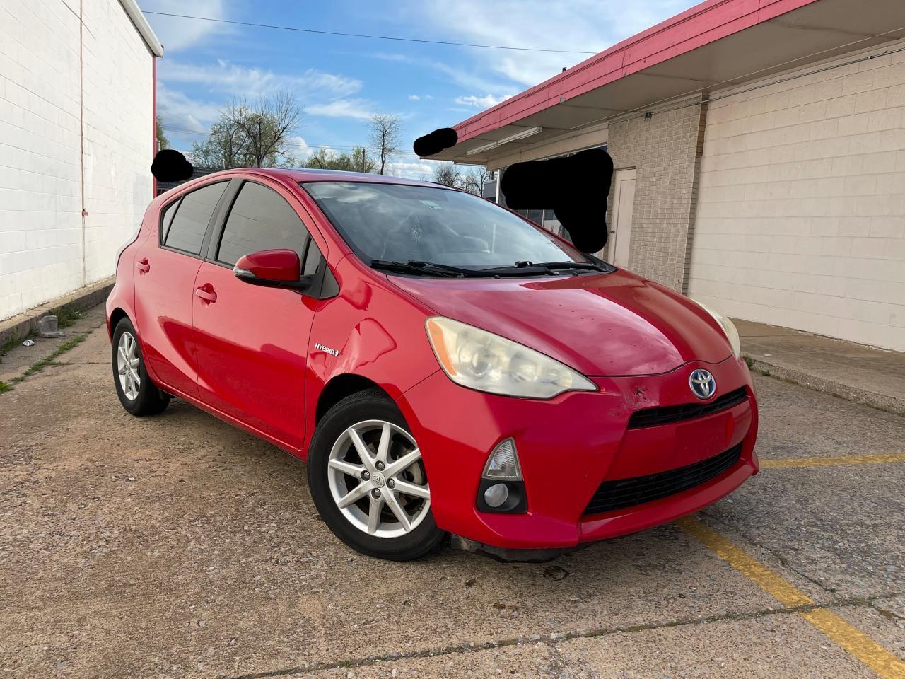 TOYOTA PRIUS C 2013