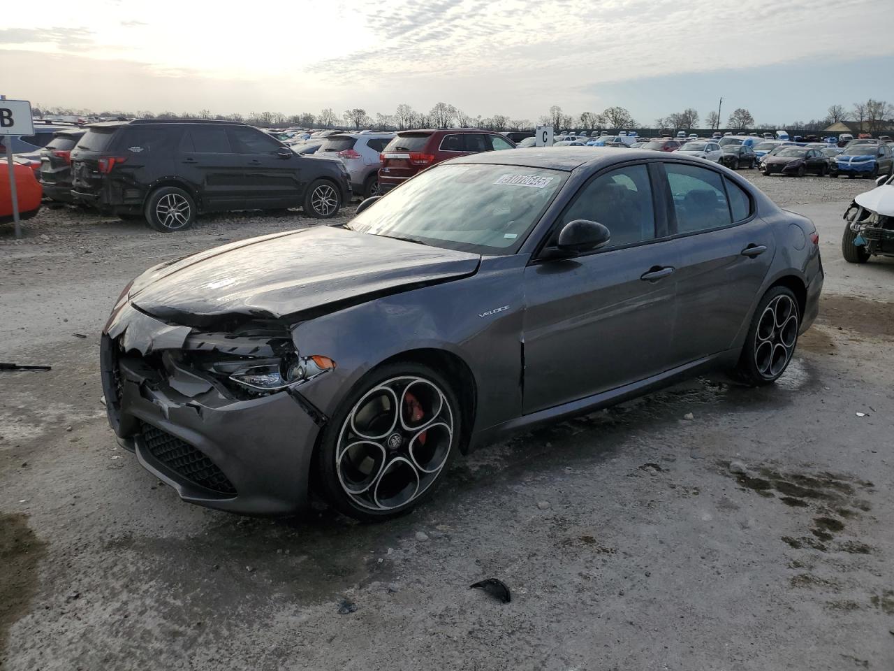 ALFA ROMEO GIULIA TI 2023