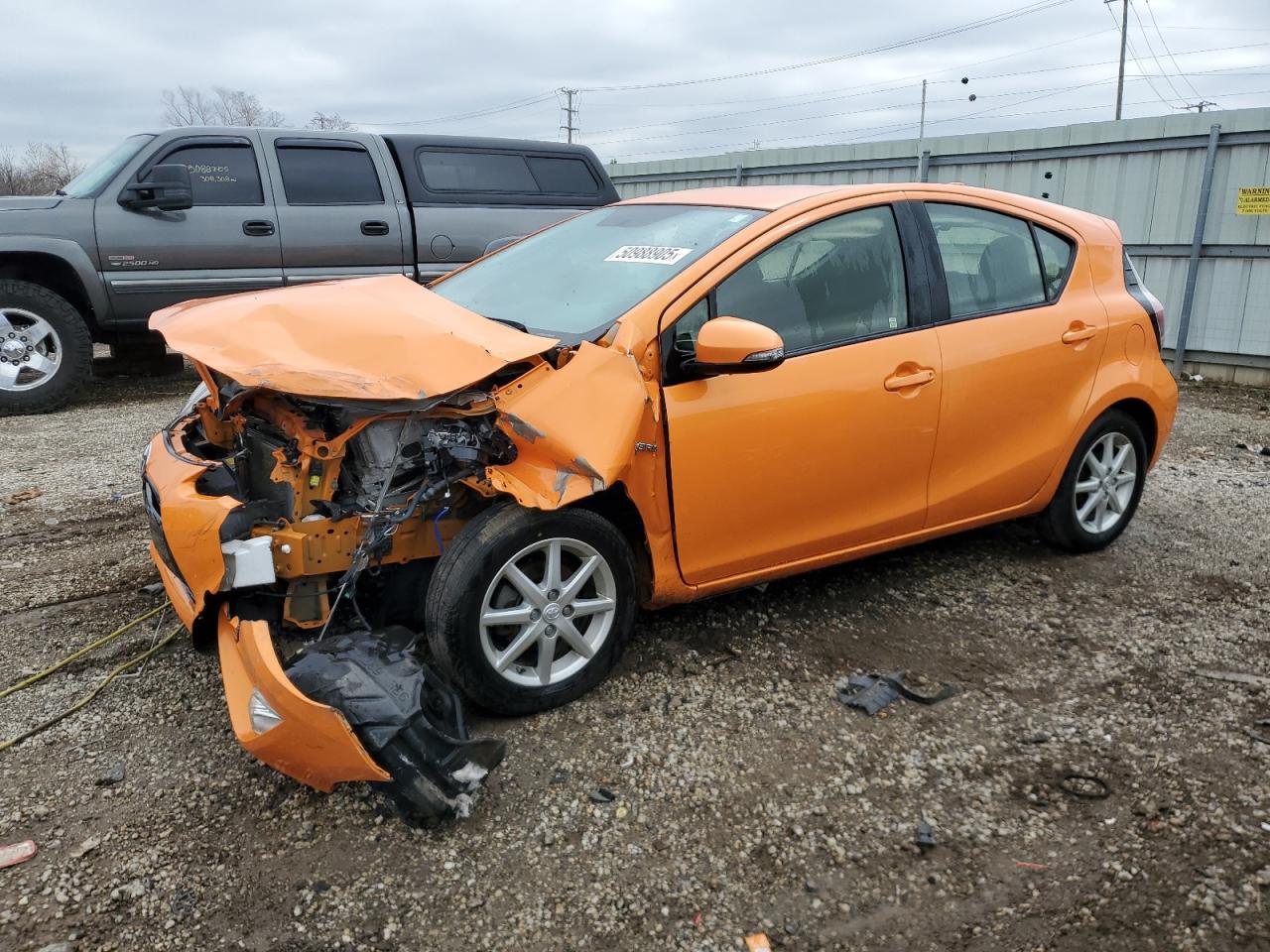 TOYOTA PRIUS C 2015
