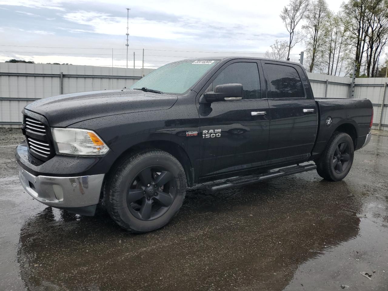 RAM 1500 SLT 2015