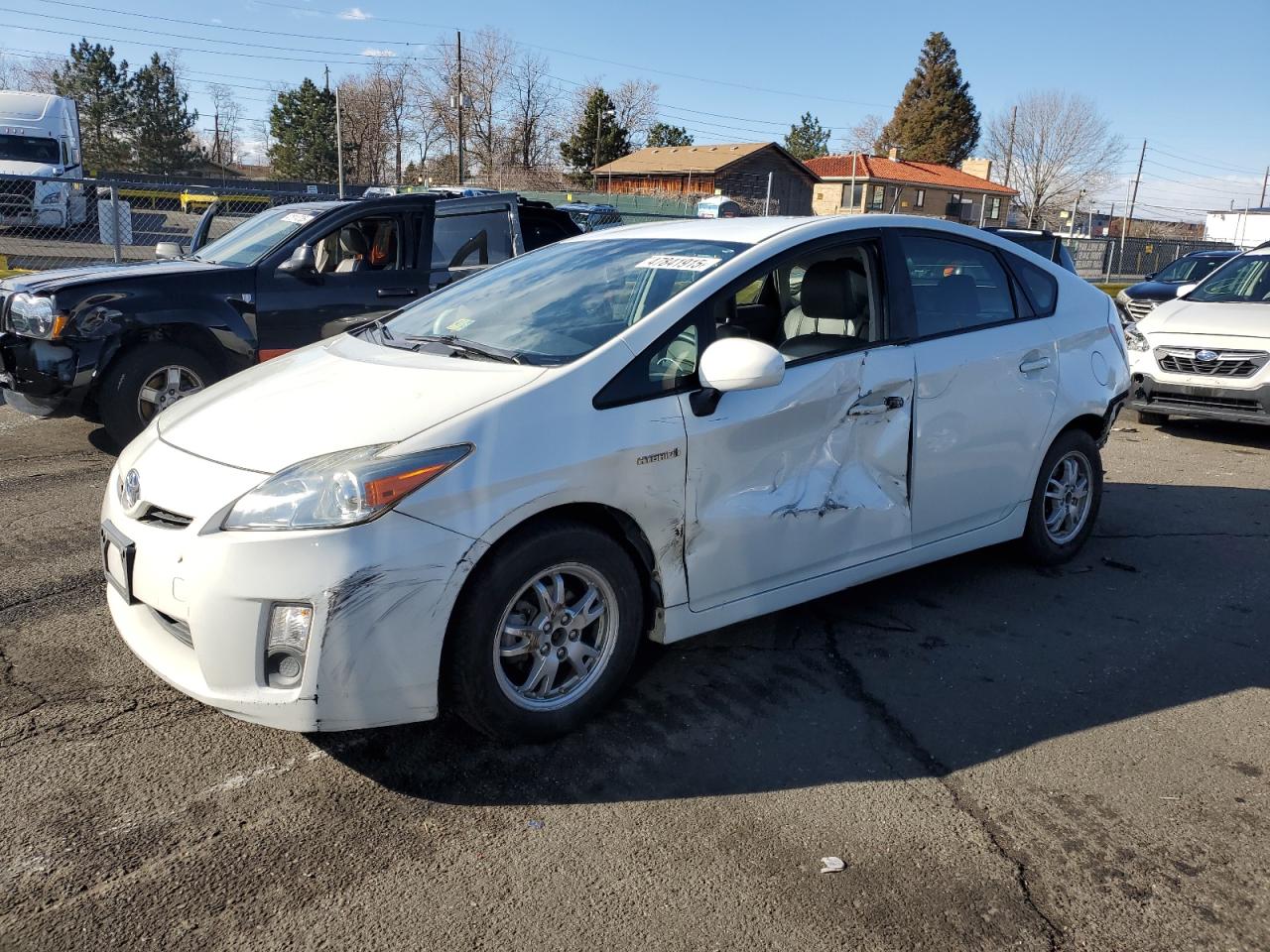 TOYOTA PRIUS 2011
