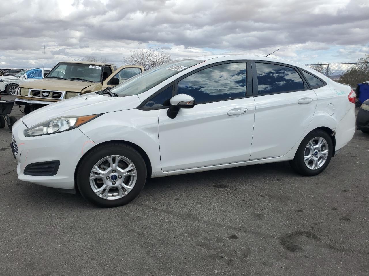 FORD FIESTA SE 2015