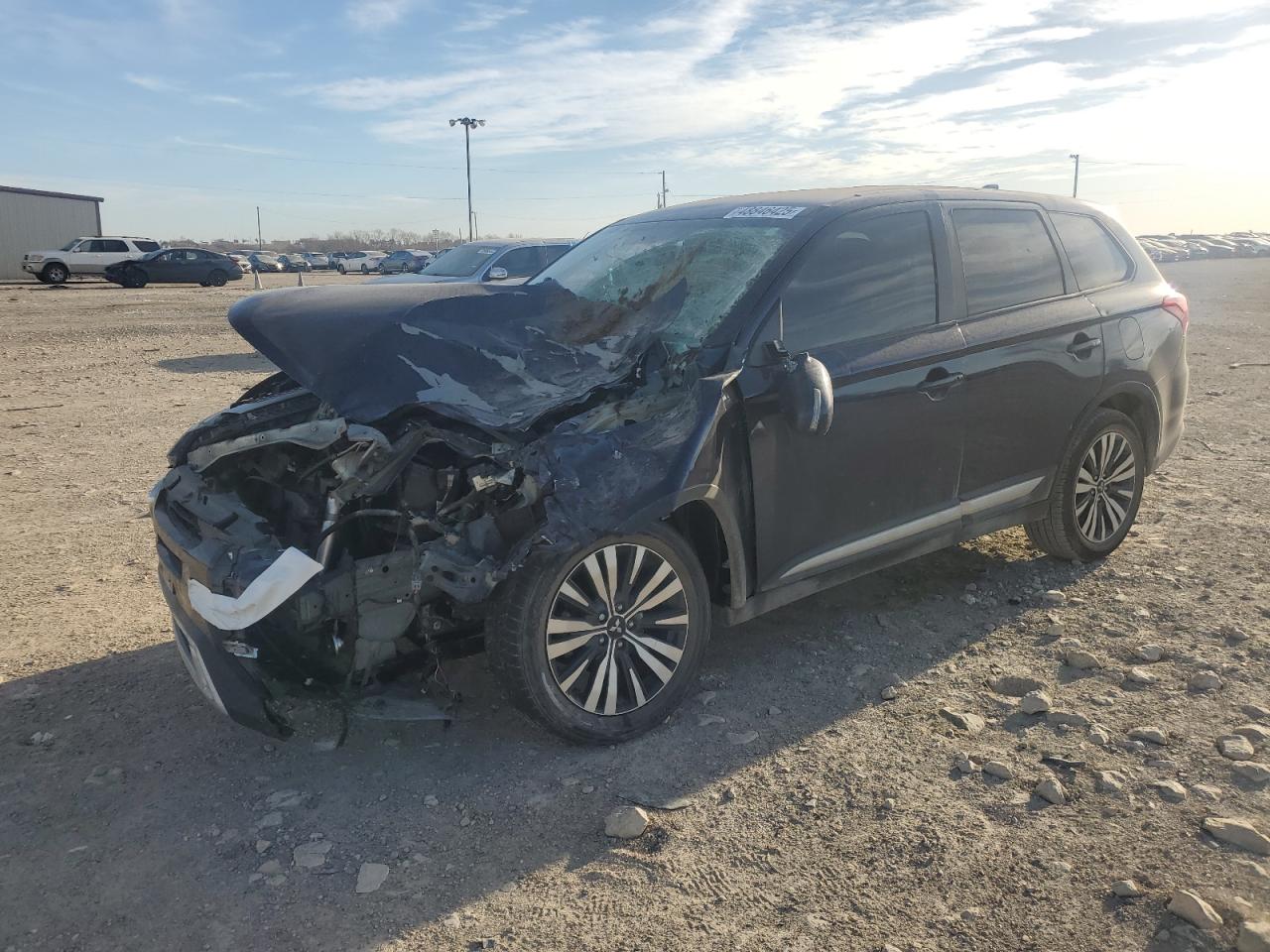 MITSUBISHI OUTLANDER 2019