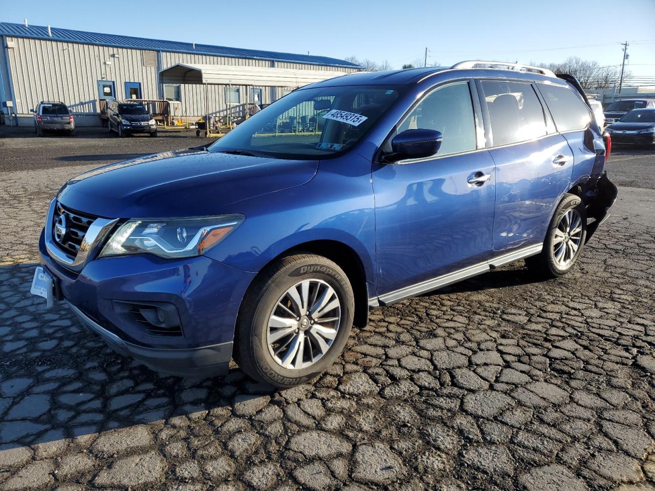 NISSAN PATHFINDER 2017