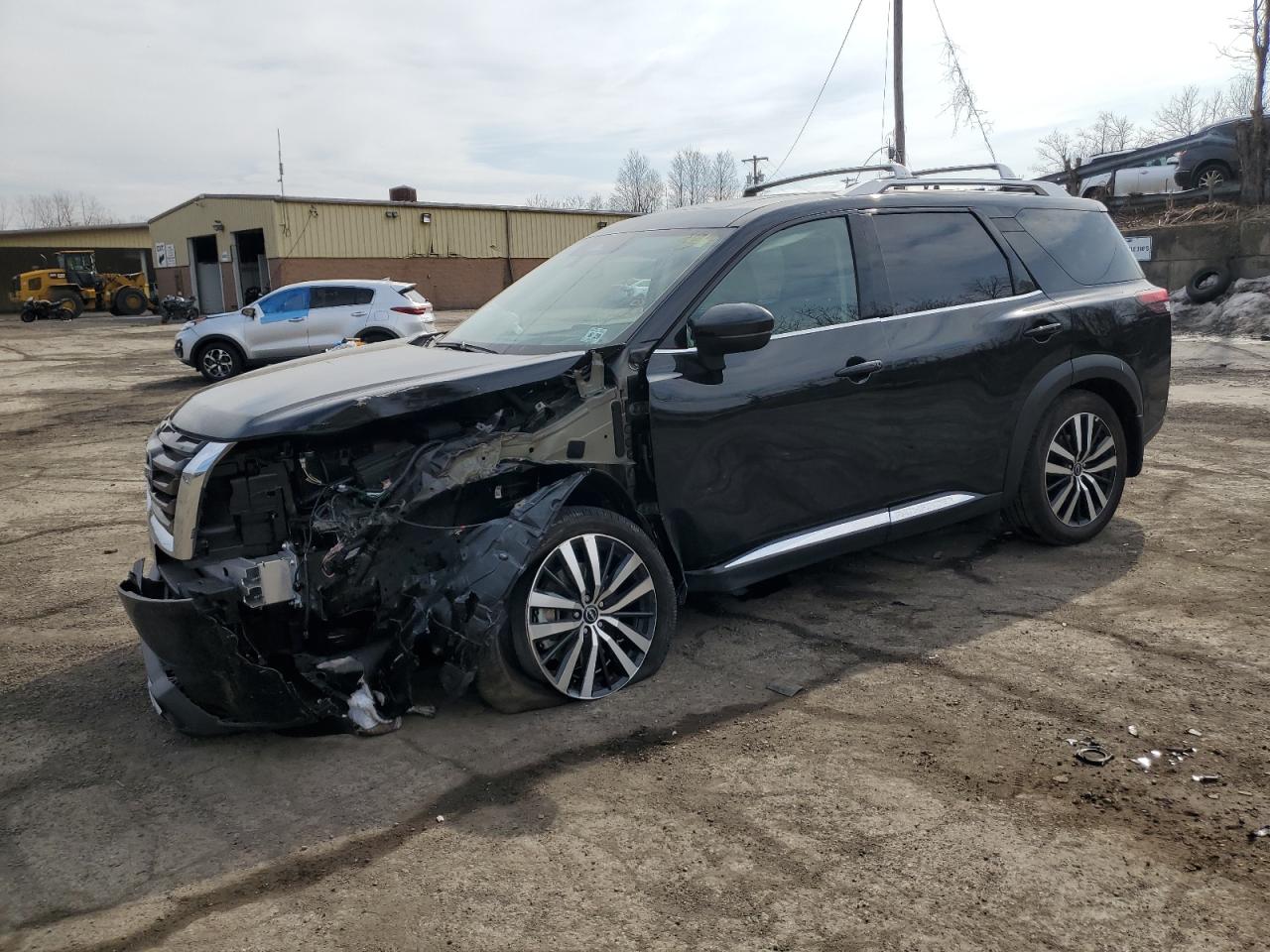 NISSAN PATHFINDER 2024